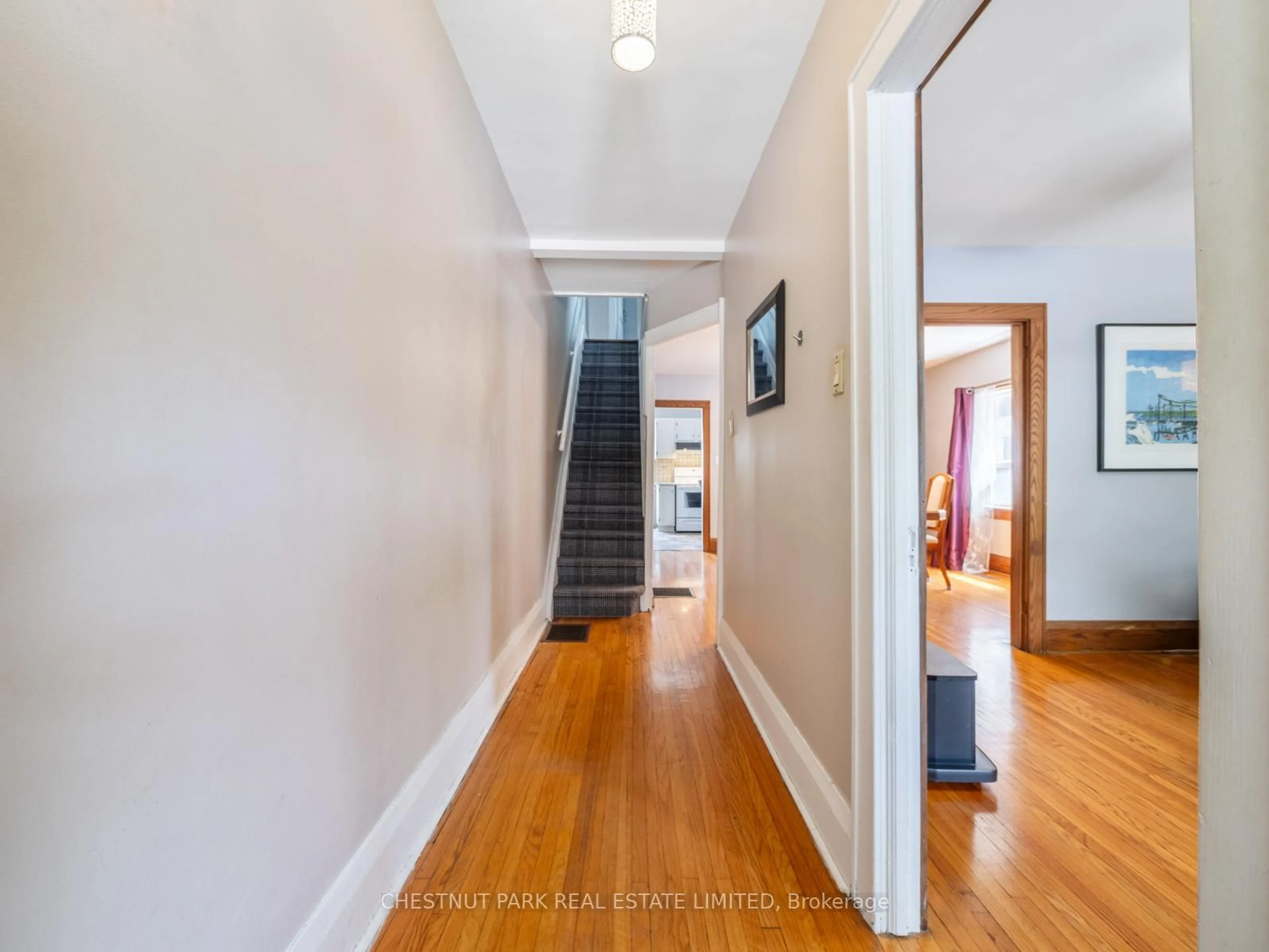 Indoor entryway for 673 Durie St, Toronto Ontario M6S 3H4