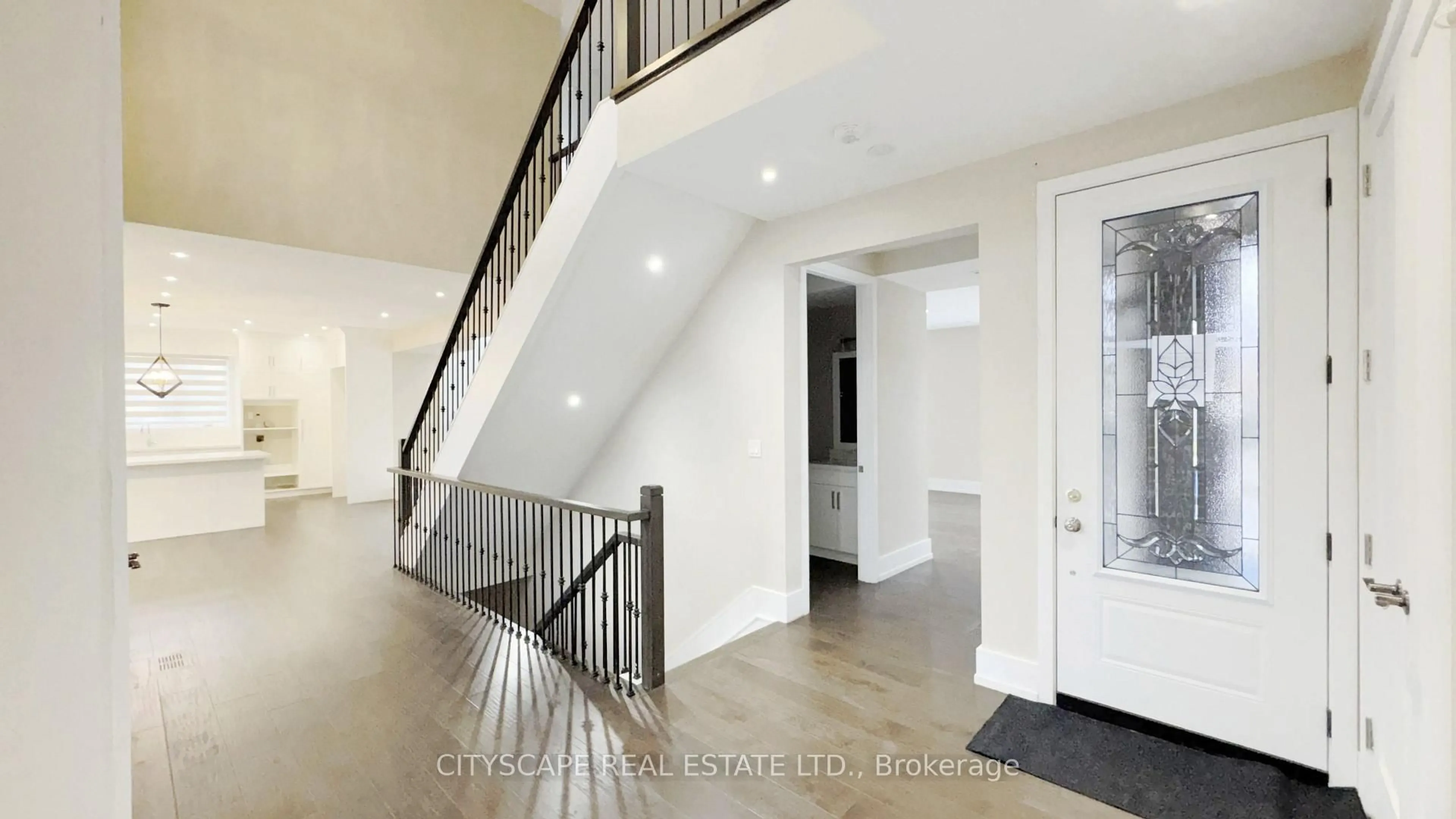 Unknown for 204 Mary St, Oakville Ontario L6K 1S4