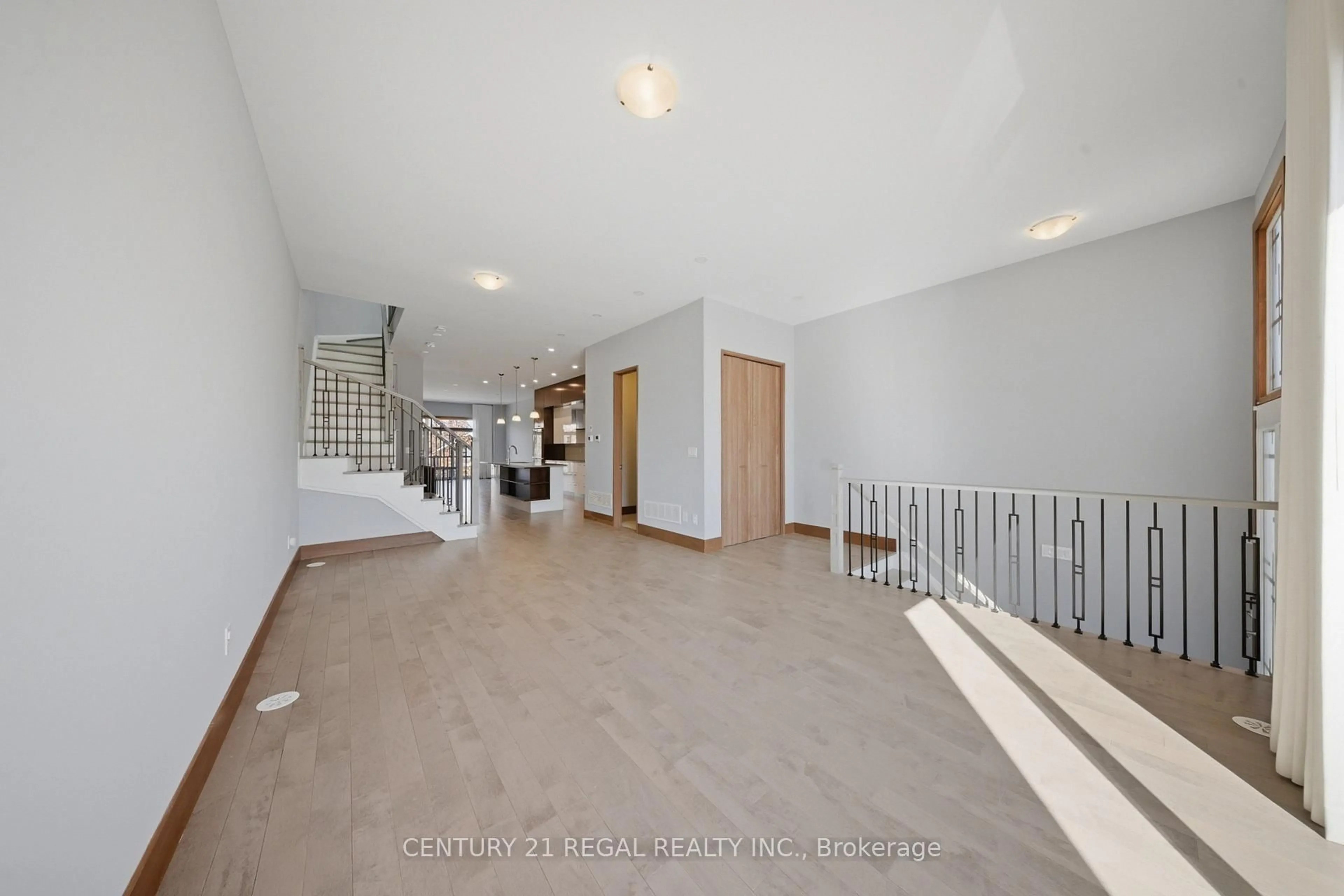 Indoor foyer for 28A Twenty First St, Toronto Ontario M8V 3L7
