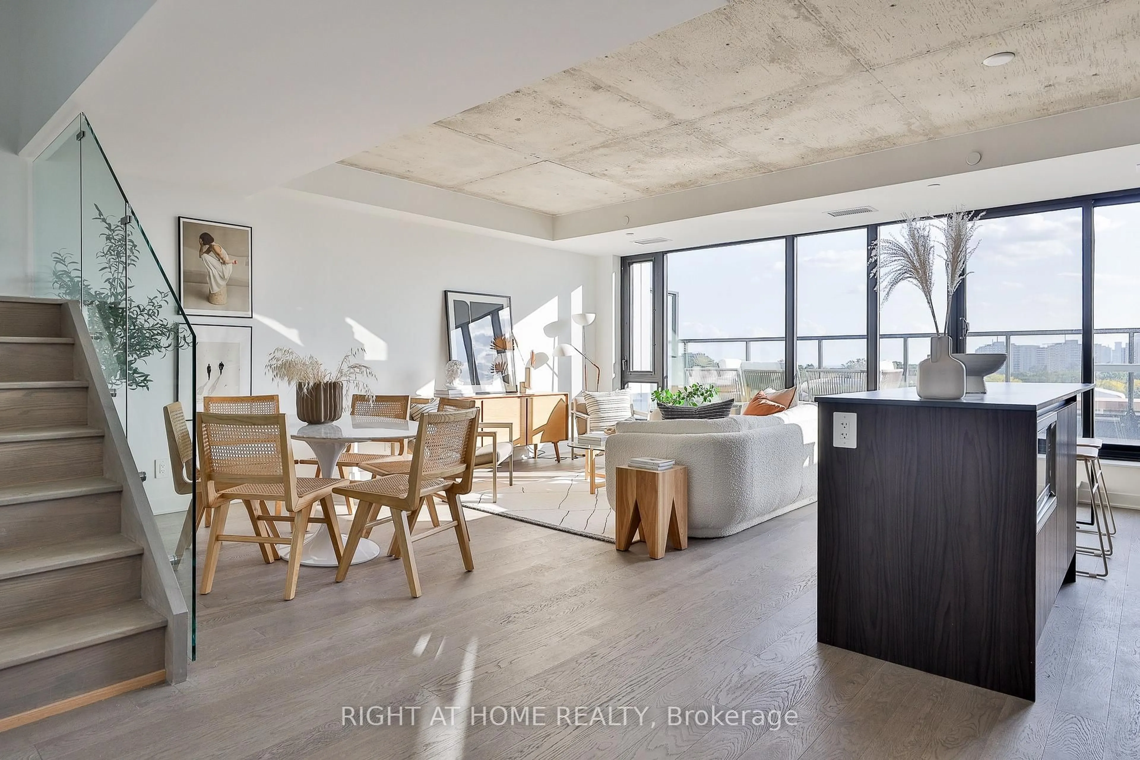 Open concept kitchen, unknown for 2720 Dundas St #607, Toronto Ontario M6P 1Y2