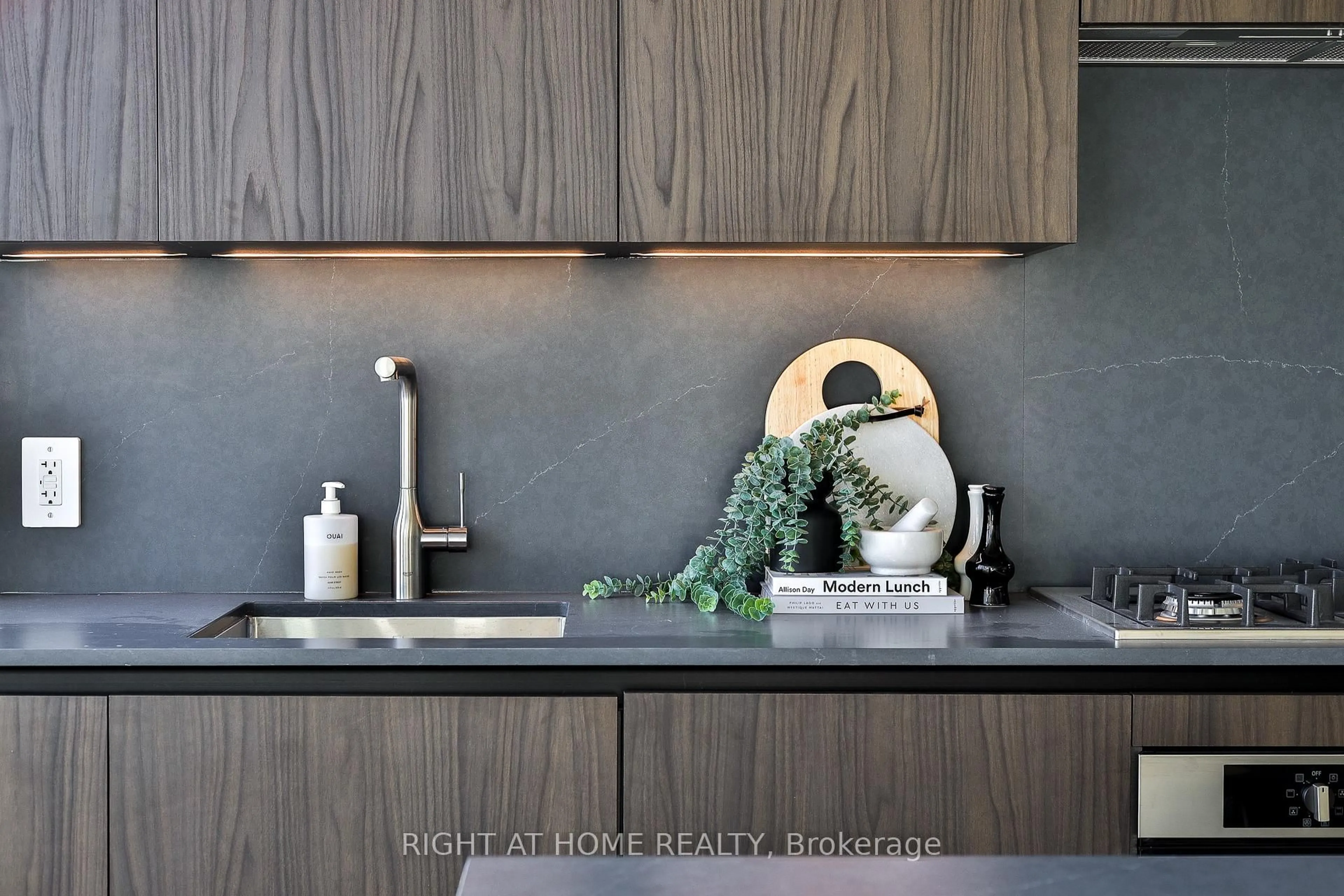 Contemporary kitchen, unknown for 2720 Dundas St #607, Toronto Ontario M6P 1Y2