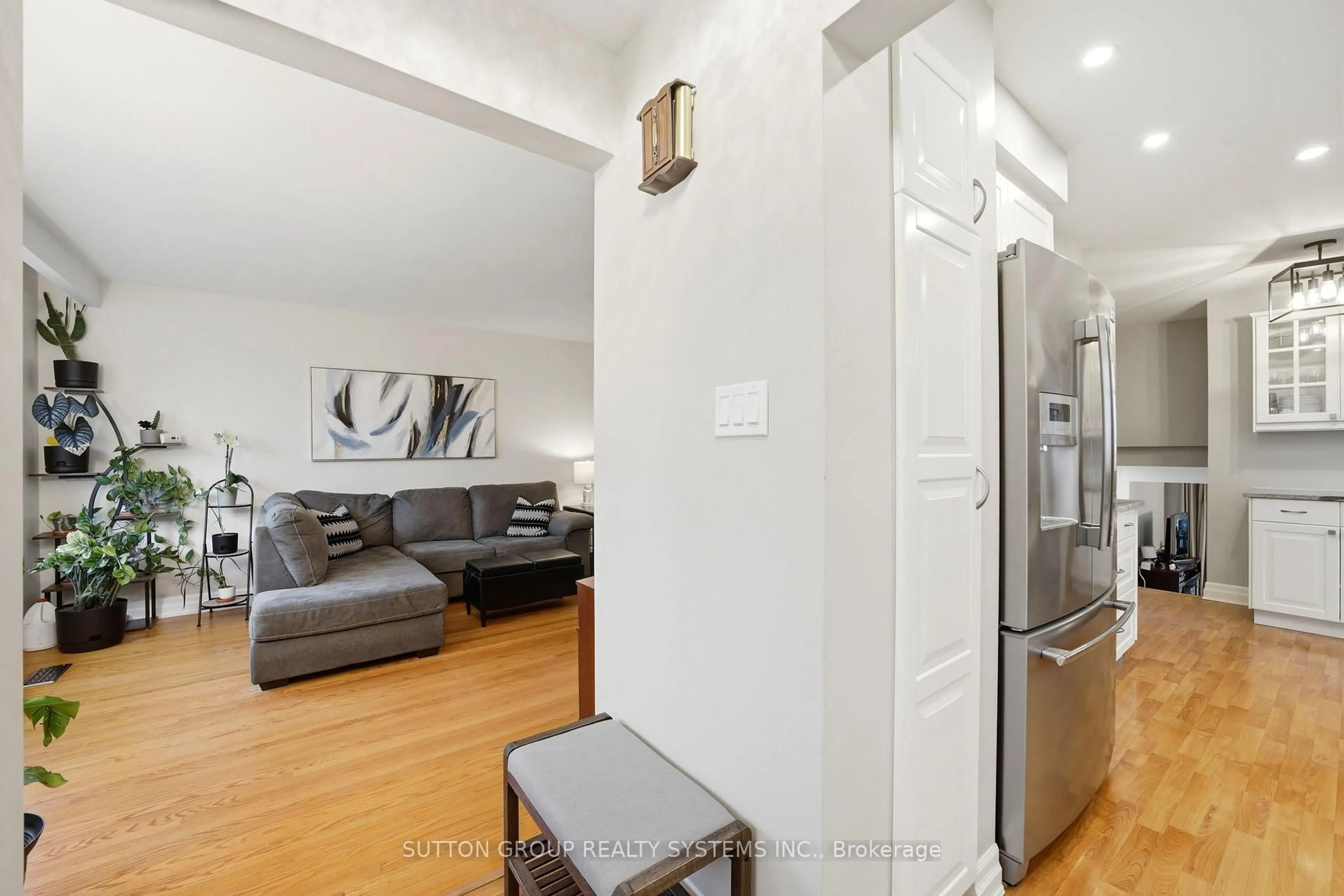 Unknown for 1535 Thetford Crt, Mississauga Ontario L5J 3N2