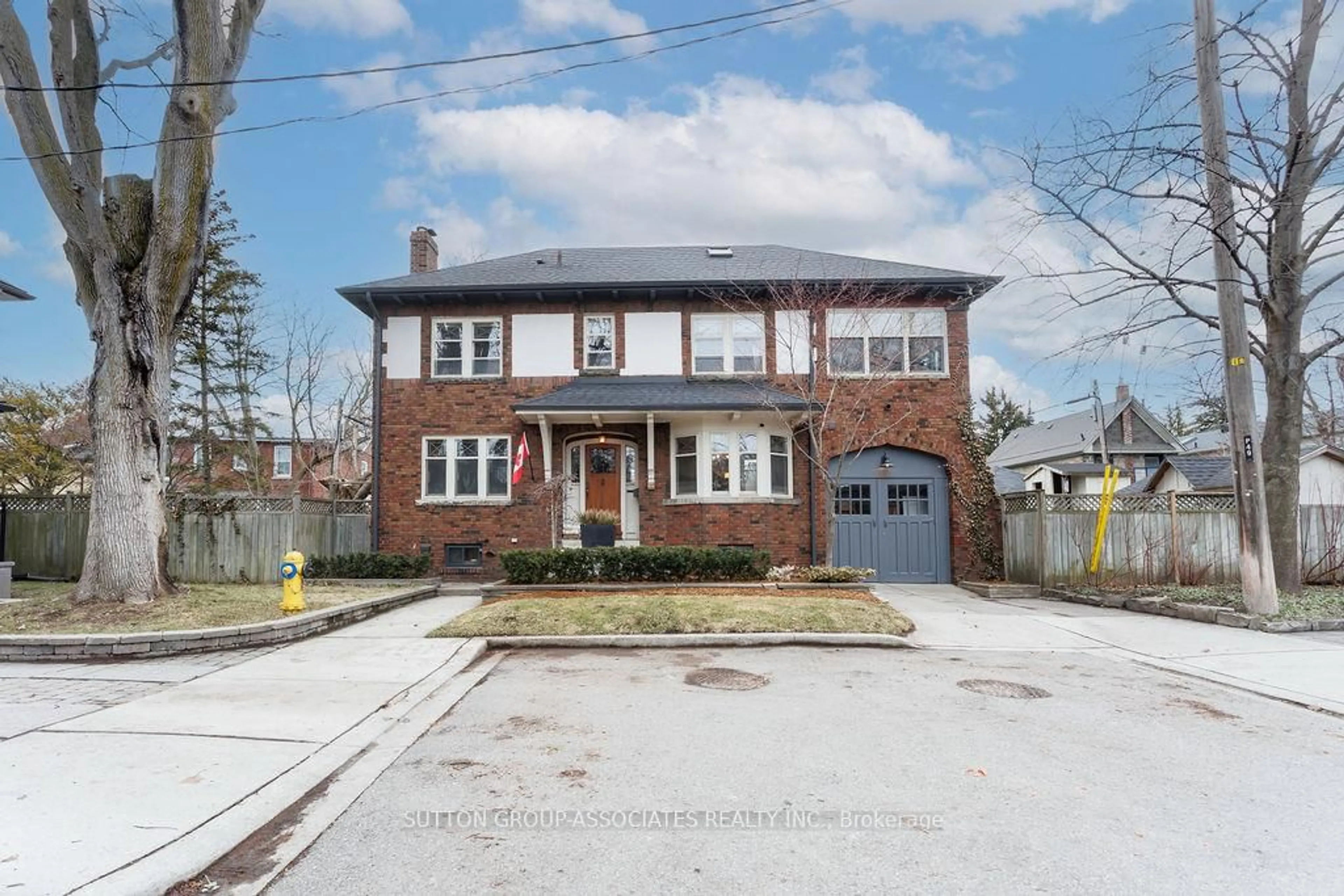 Home with brick exterior material, street for 50 Thornhill Ave, Toronto Ontario M6S 4C5
