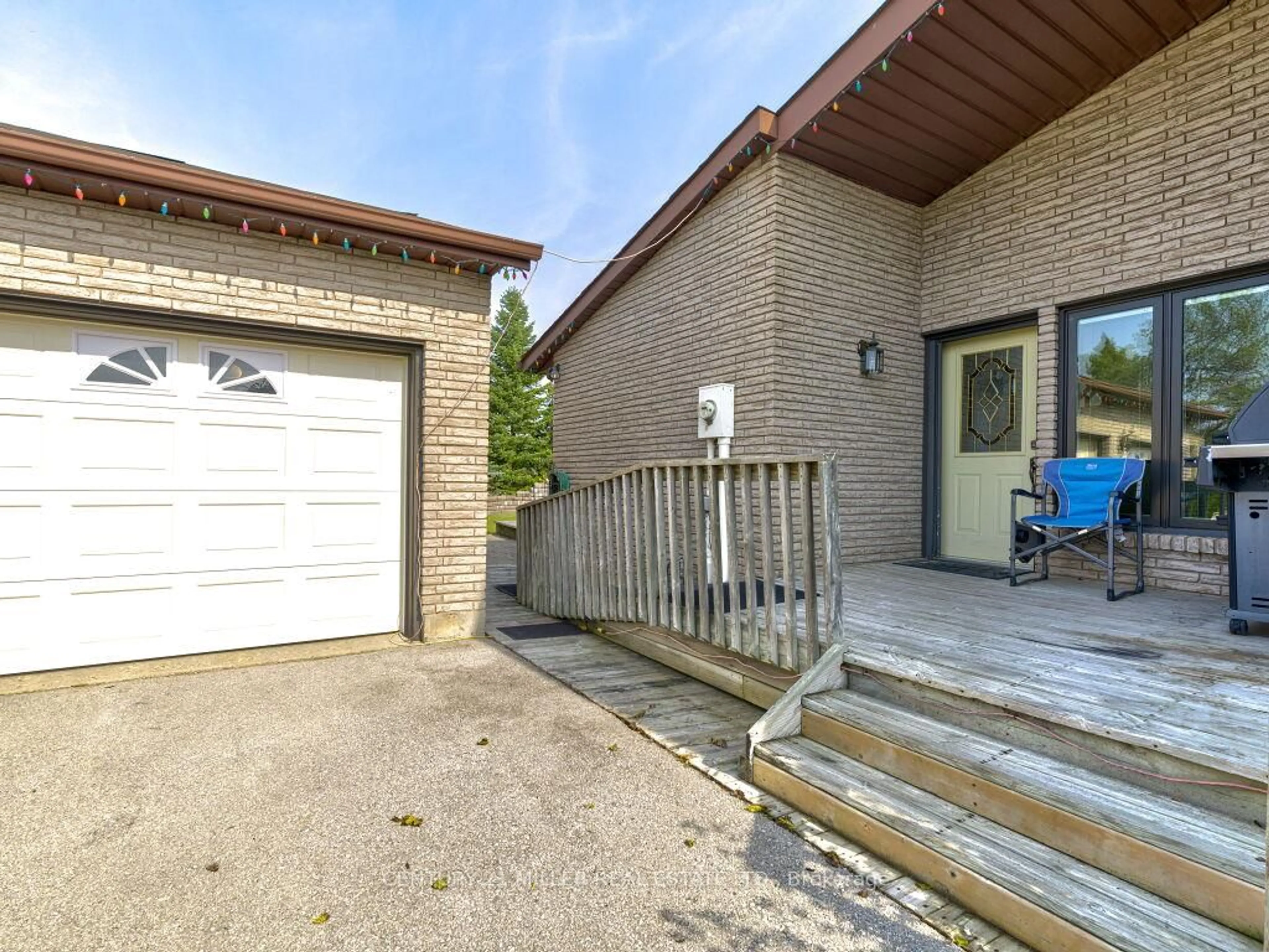 Unknown for 11331 Amos Dr, Milton Ontario L0P 1B0