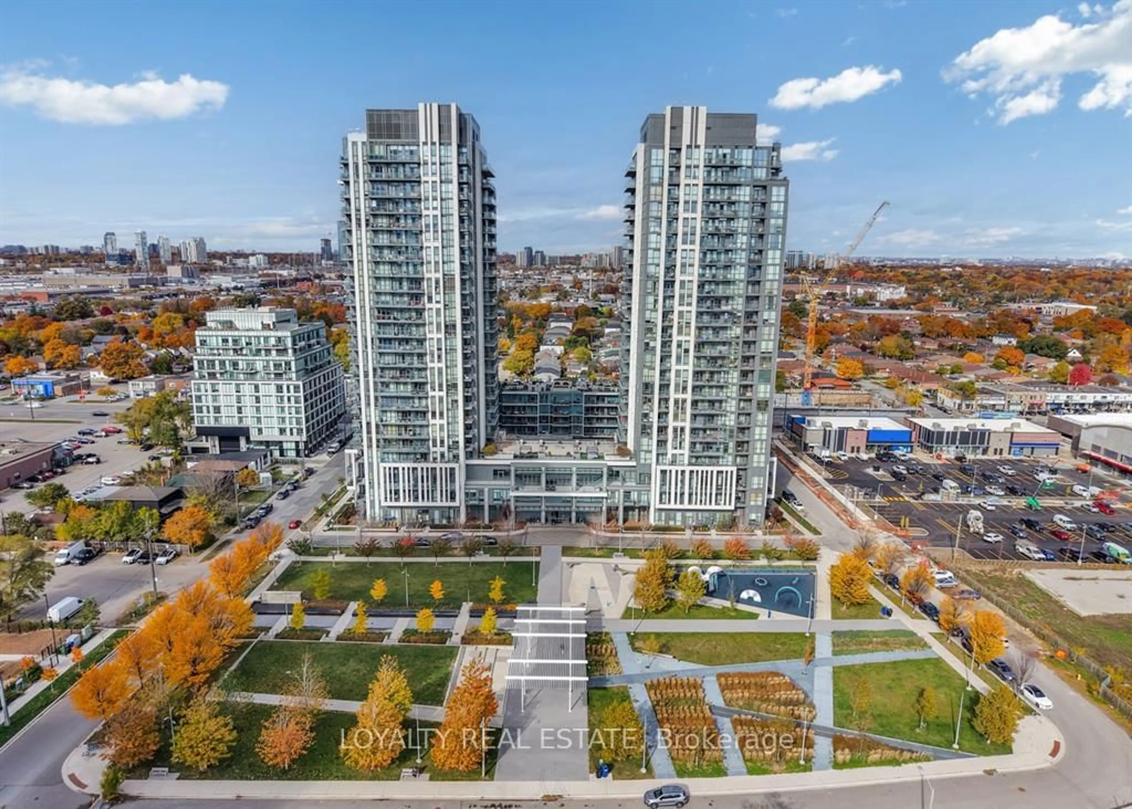 A pic from outside/outdoor area/front of a property/back of a property/a pic from drone, city buildings view from balcony for 17 Zorra St #901, Toronto Ontario M8Z 4Z6