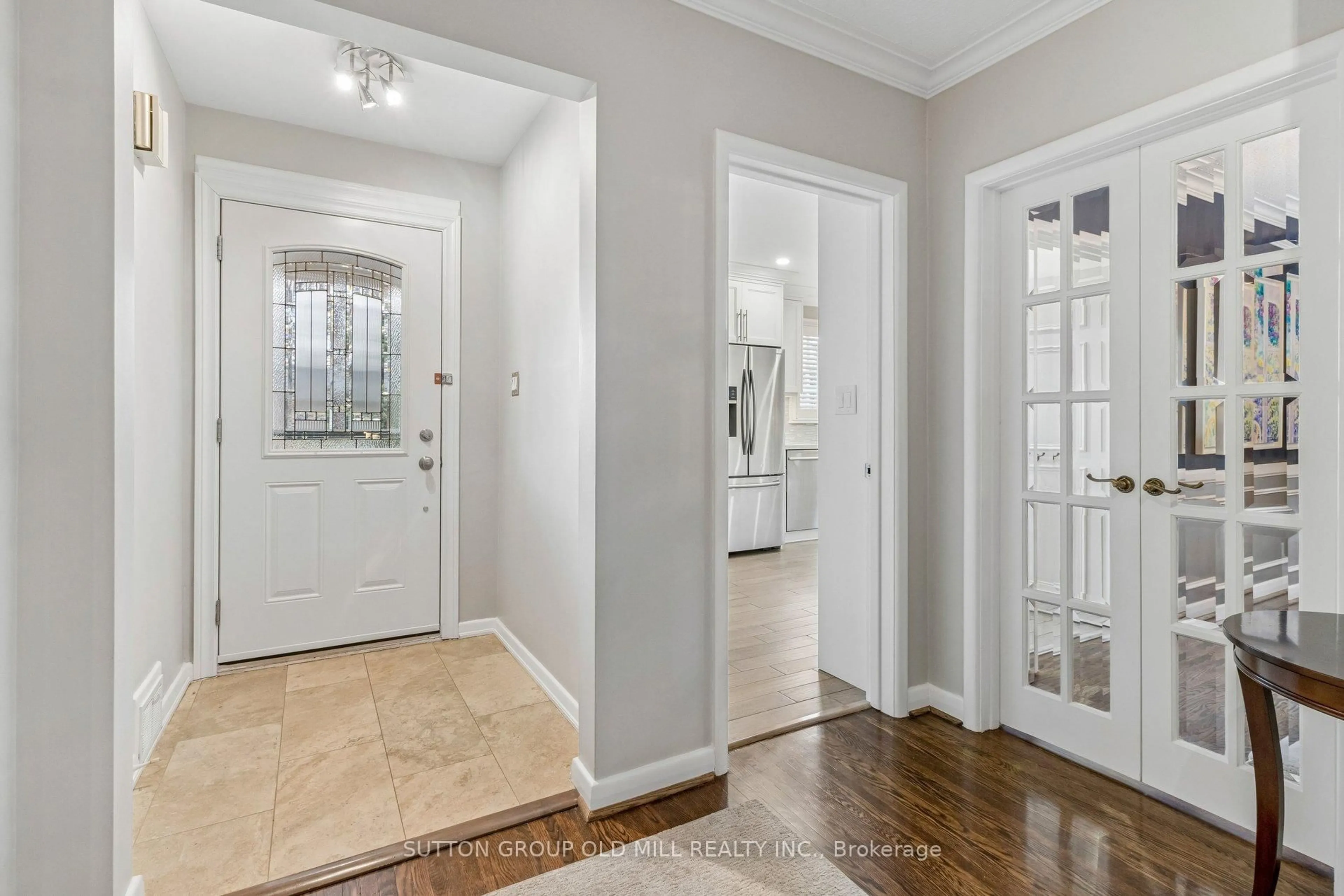 Indoor entryway for 24 Tettenhall Rd, Toronto Ontario M9A 2C3