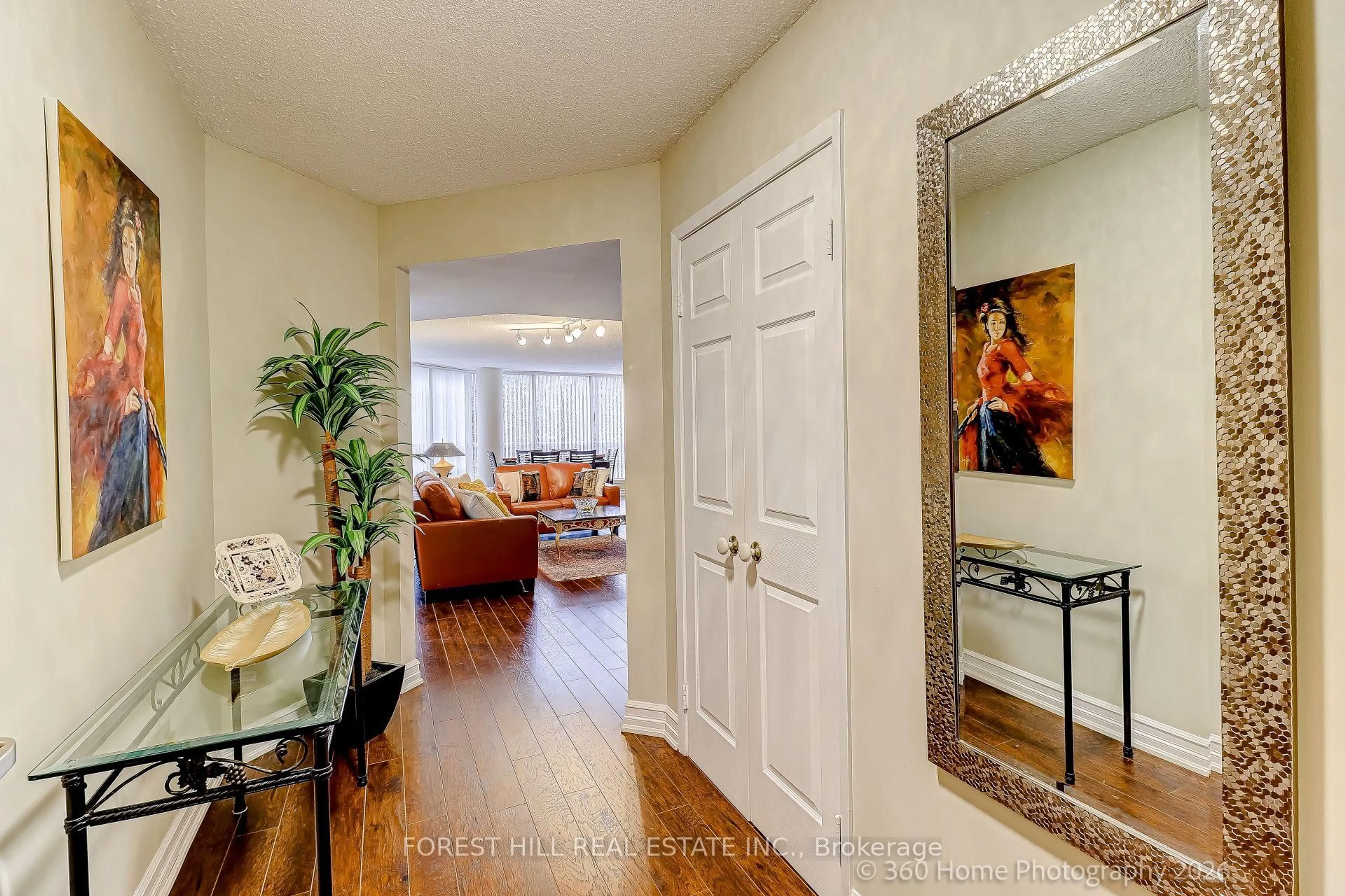Indoor entryway for 45 Kingsbridge Garden Circ #204, Mississauga Ontario L5R 3K4