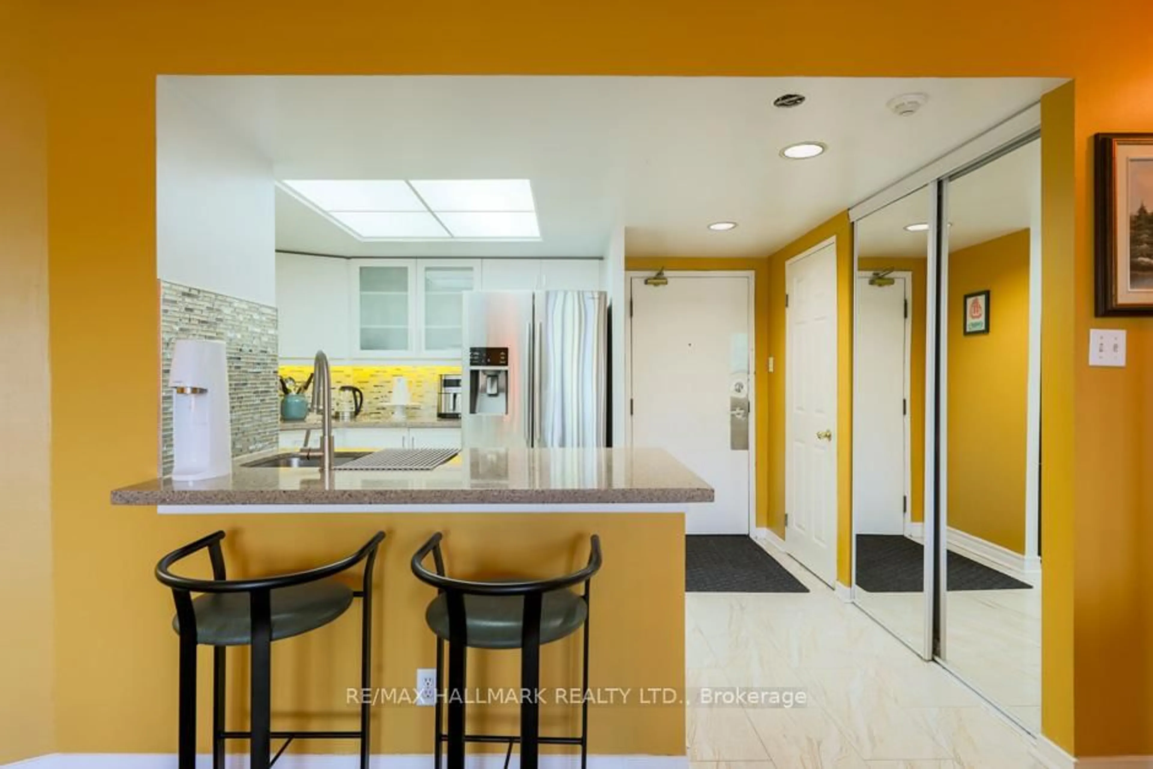 Contemporary kitchen, ceramic/tile floor for 6 Humberline Dr #218, Toronto Ontario M9W 6X8