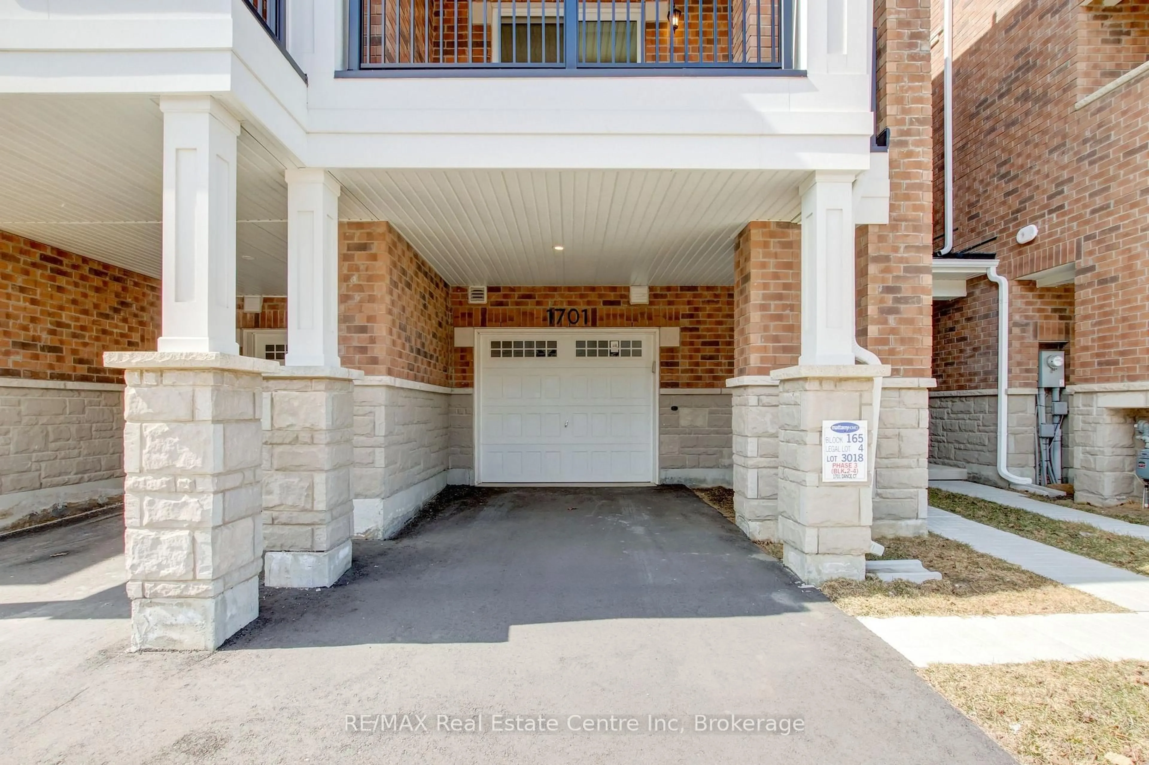 Unknown for 1701 Dance Crt, Milton Ontario L9E 2A3