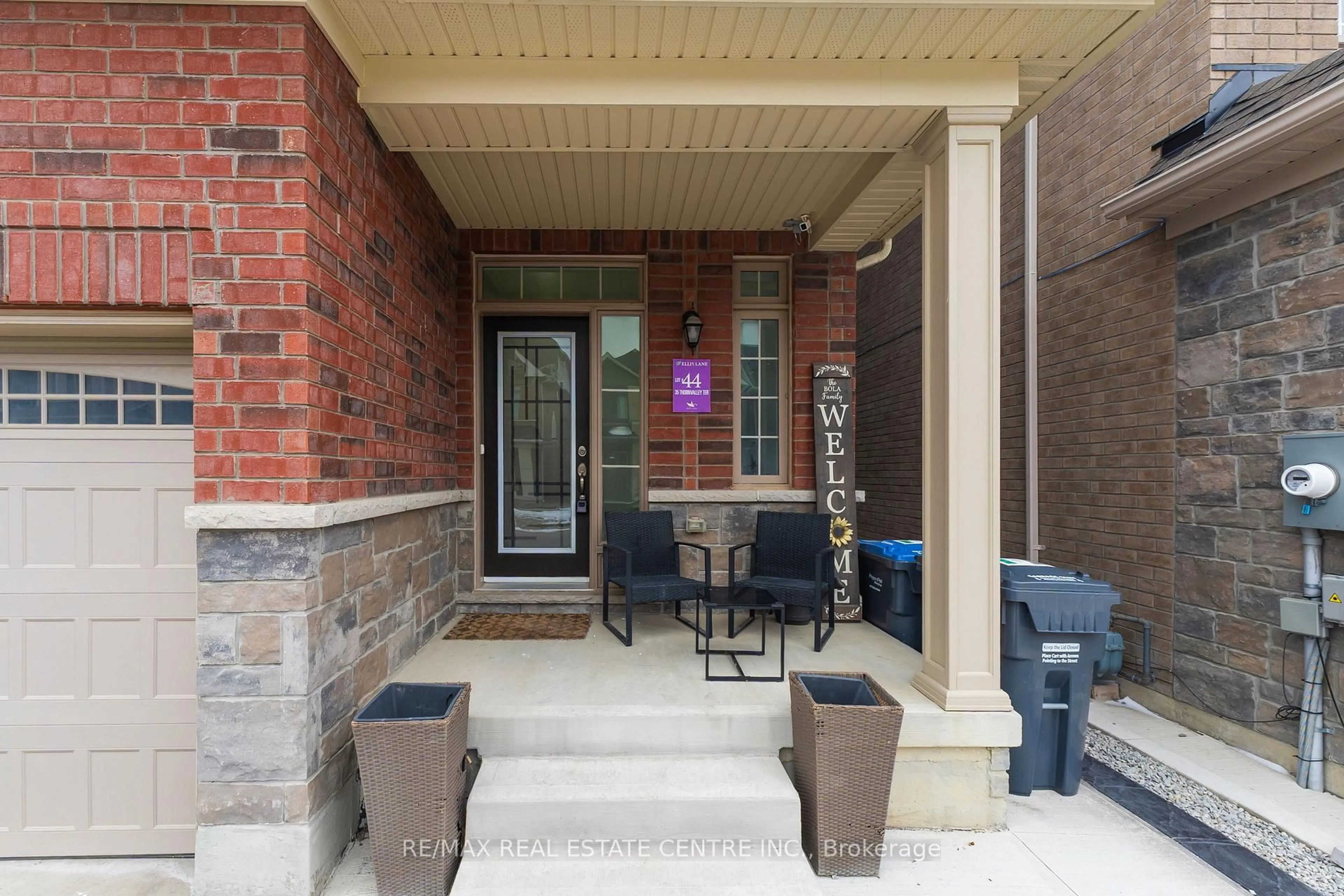 Unknown for 35 Thornvalley Terr, Caledon Ontario L7C 4H9