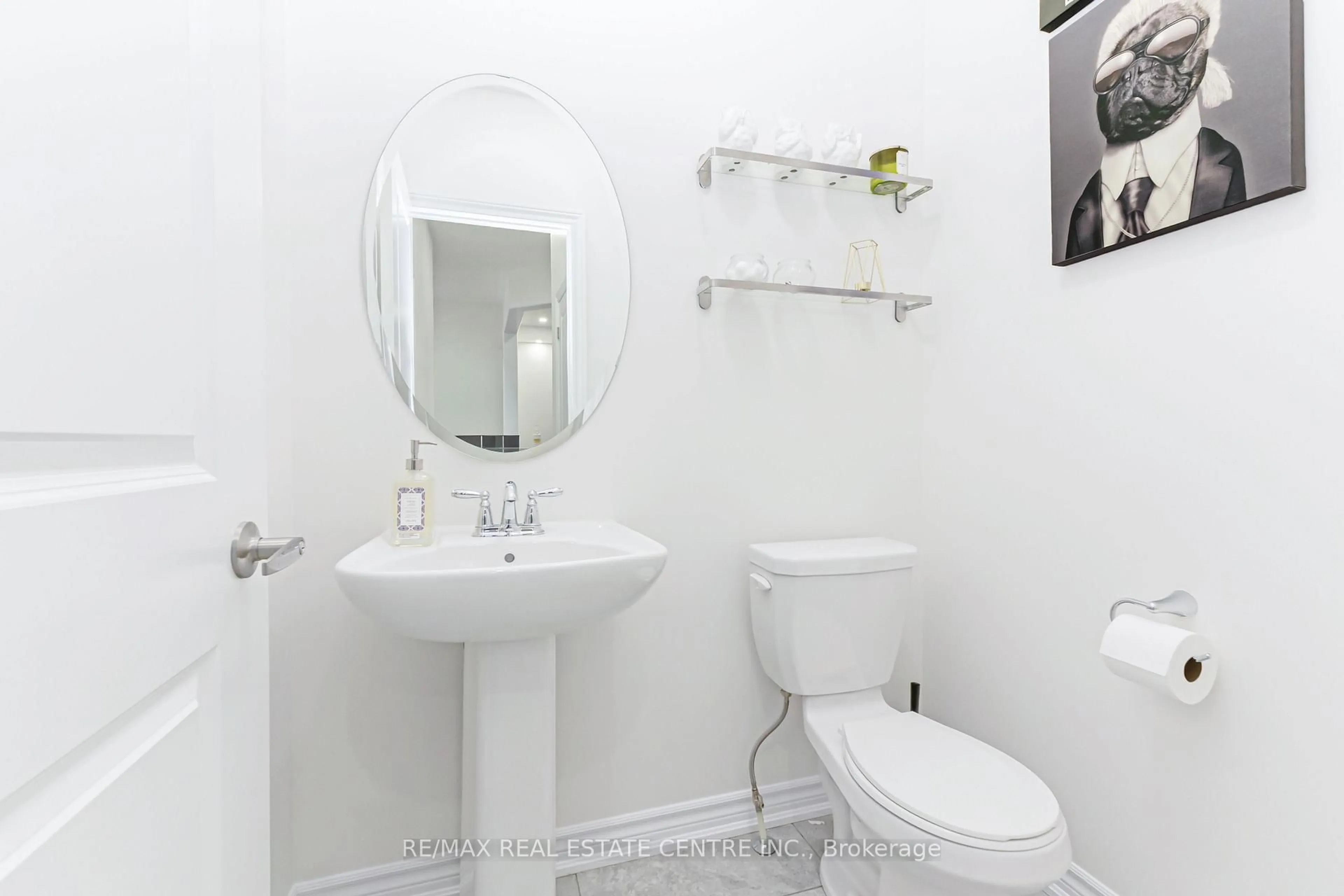 Standard bathroom, unknown for 35 Thornvalley Terr, Caledon Ontario L7C 4H9