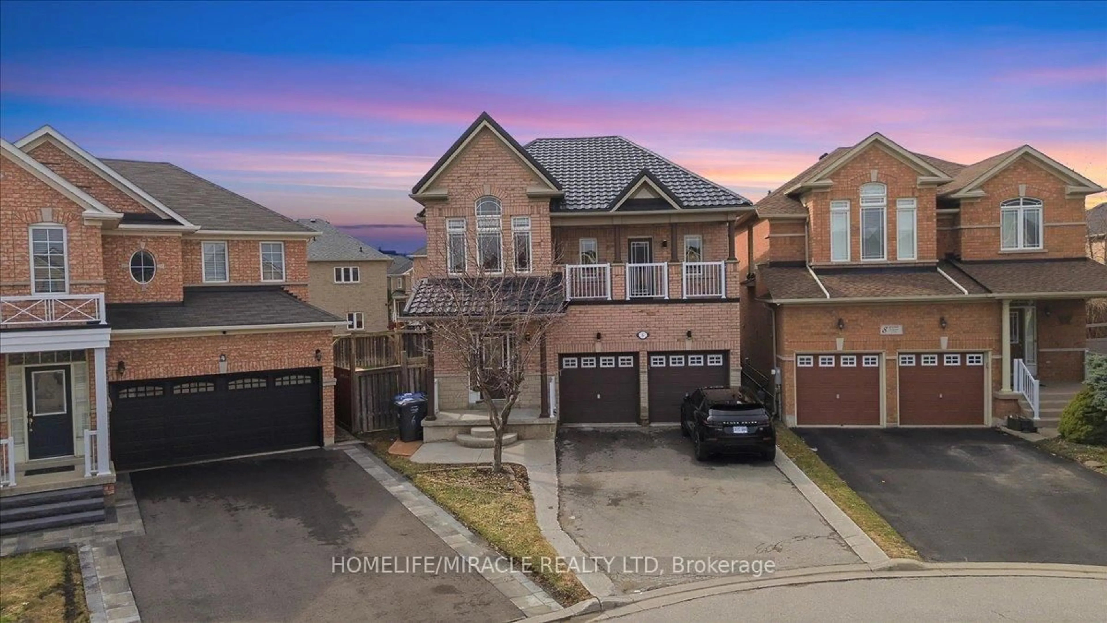 A pic from outside/outdoor area/front of a property/back of a property/a pic from drone, street for 6 Prime Vista Crt, Brampton Ontario L7A 3W8