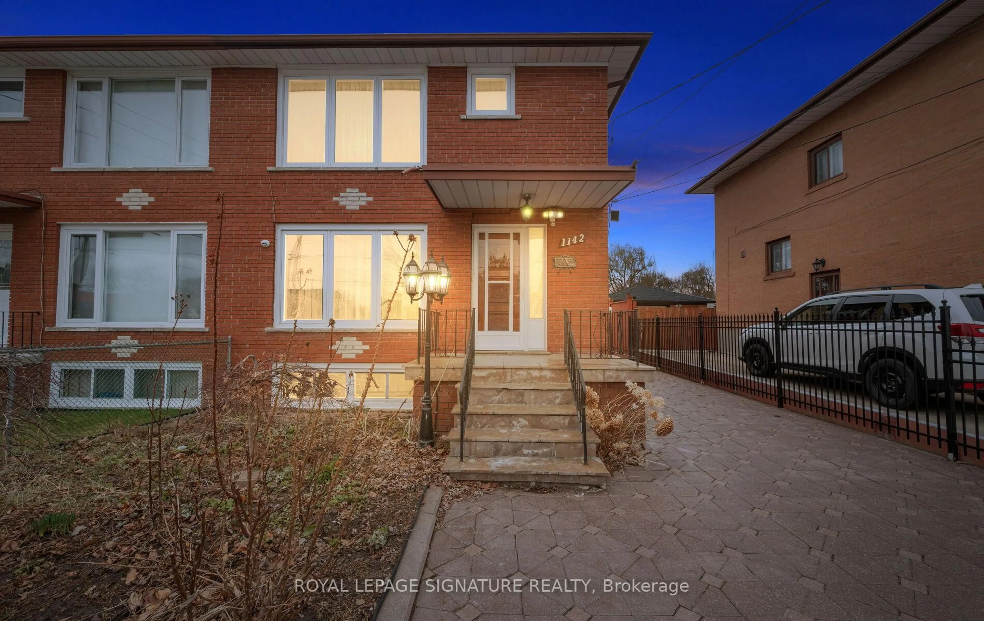 Home with brick exterior material, street for 1142 Alexandra Ave, Mississauga Ontario L5E 2A5