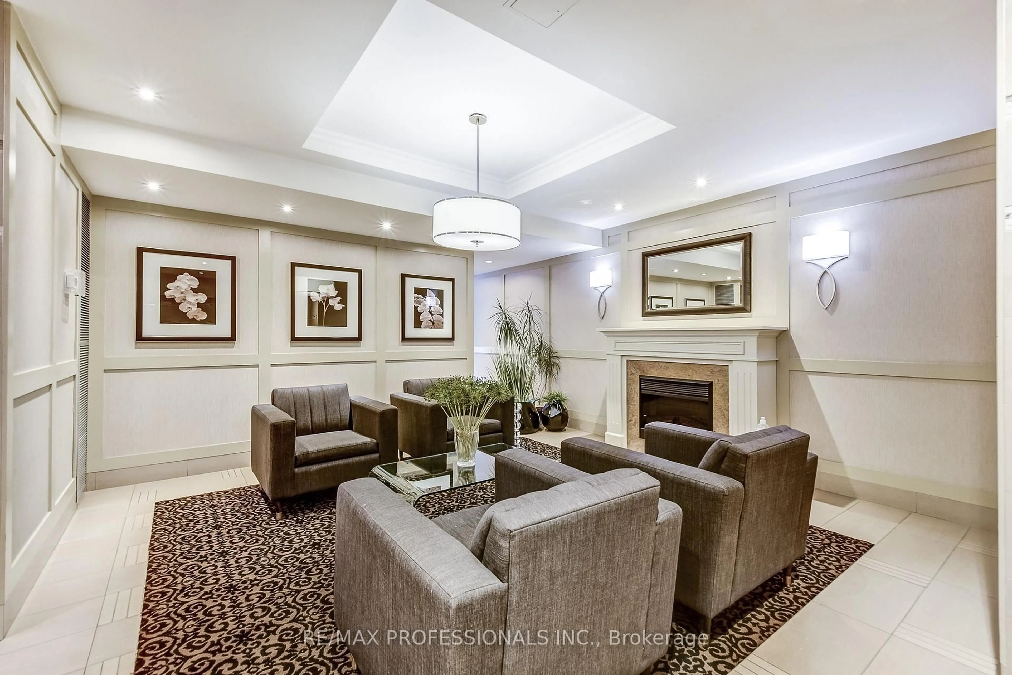 Lobby for 240 Scarlett Rd #1405, Toronto Ontario M6N 4X4