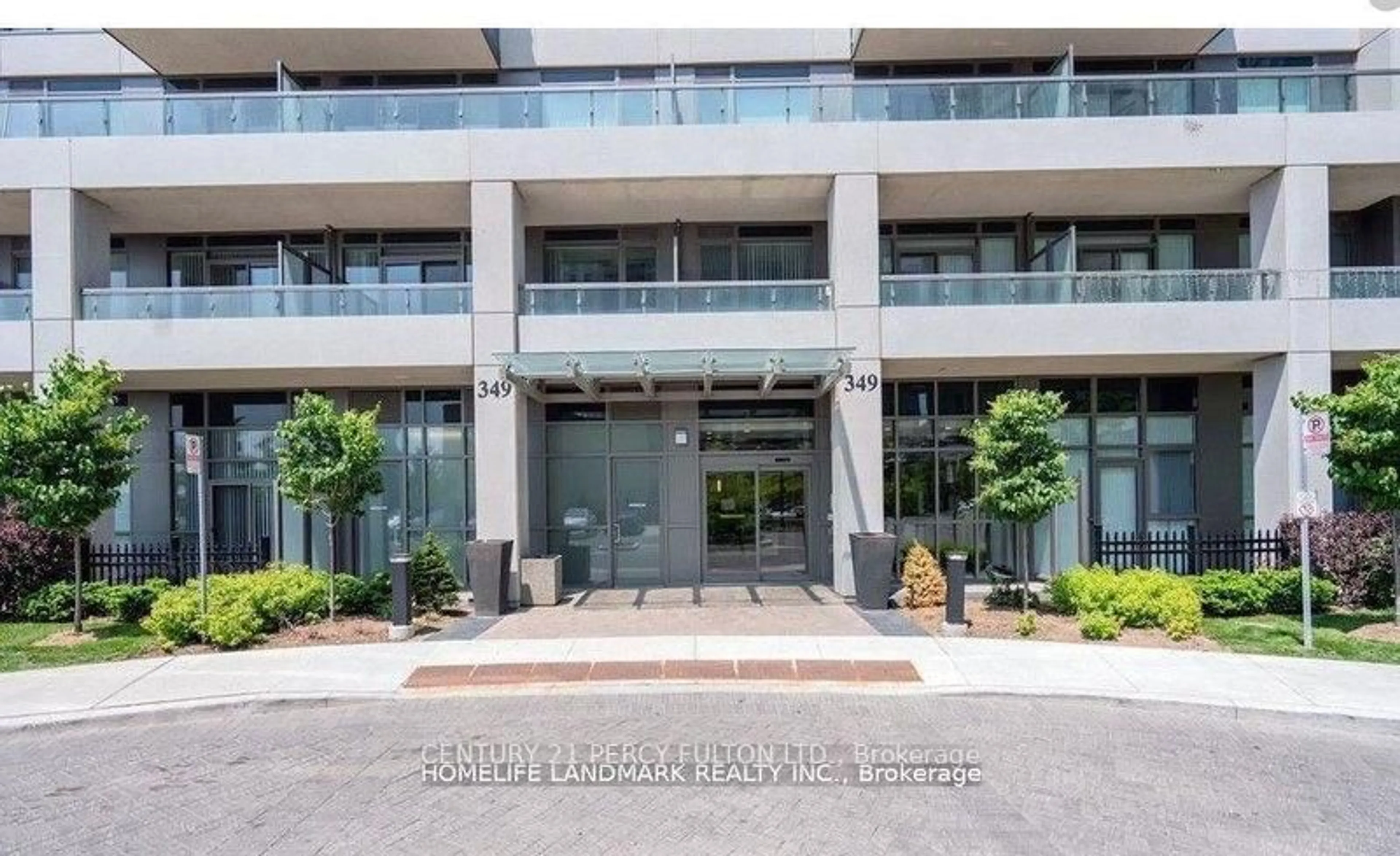 Indoor foyer for 349 Rathburn Rd #1501, Mississauga Ontario L5B 0C8