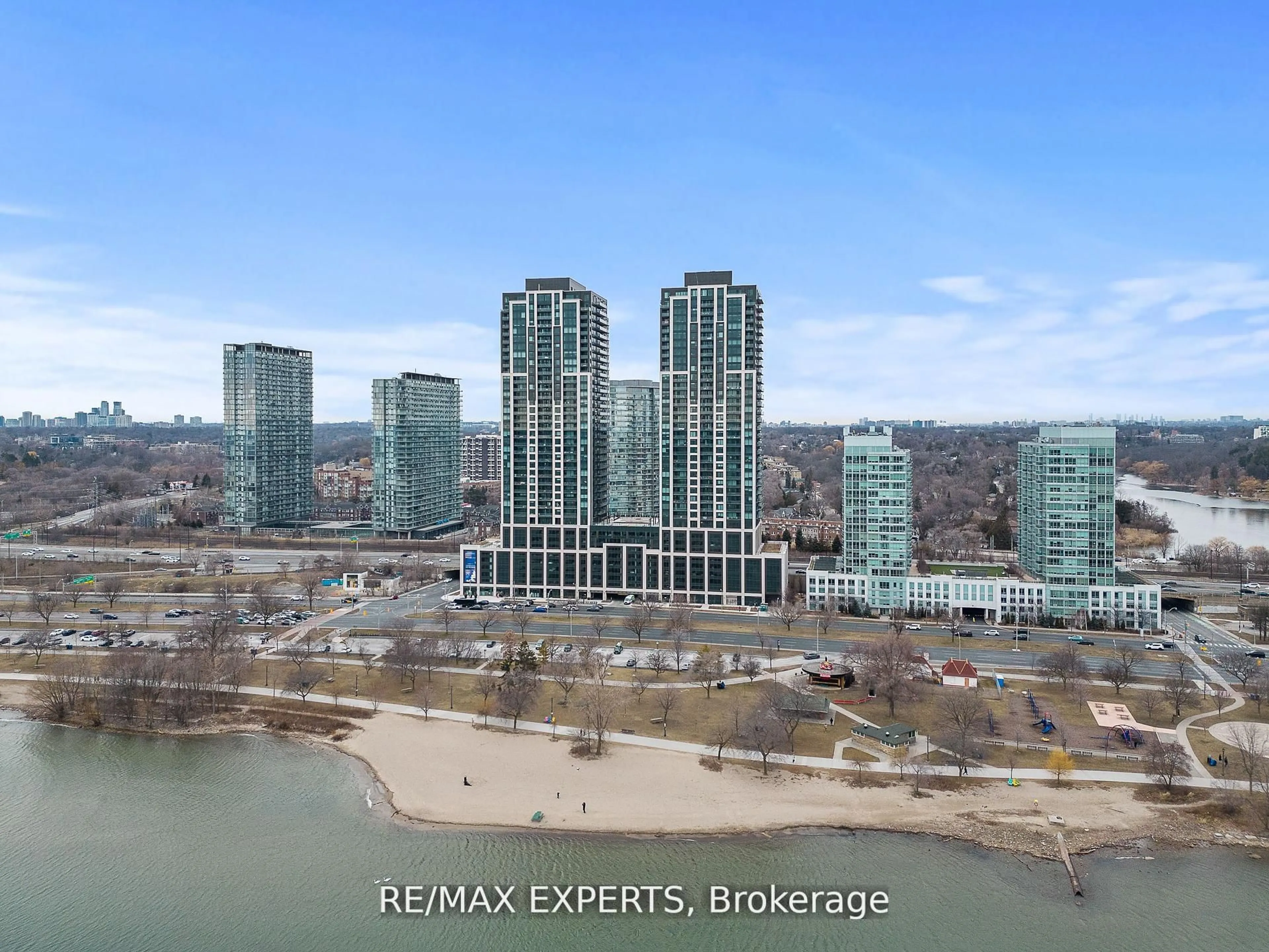 Blurry image for 1926 Lake Shore Blvd #2512, Toronto Ontario M6S 1A1