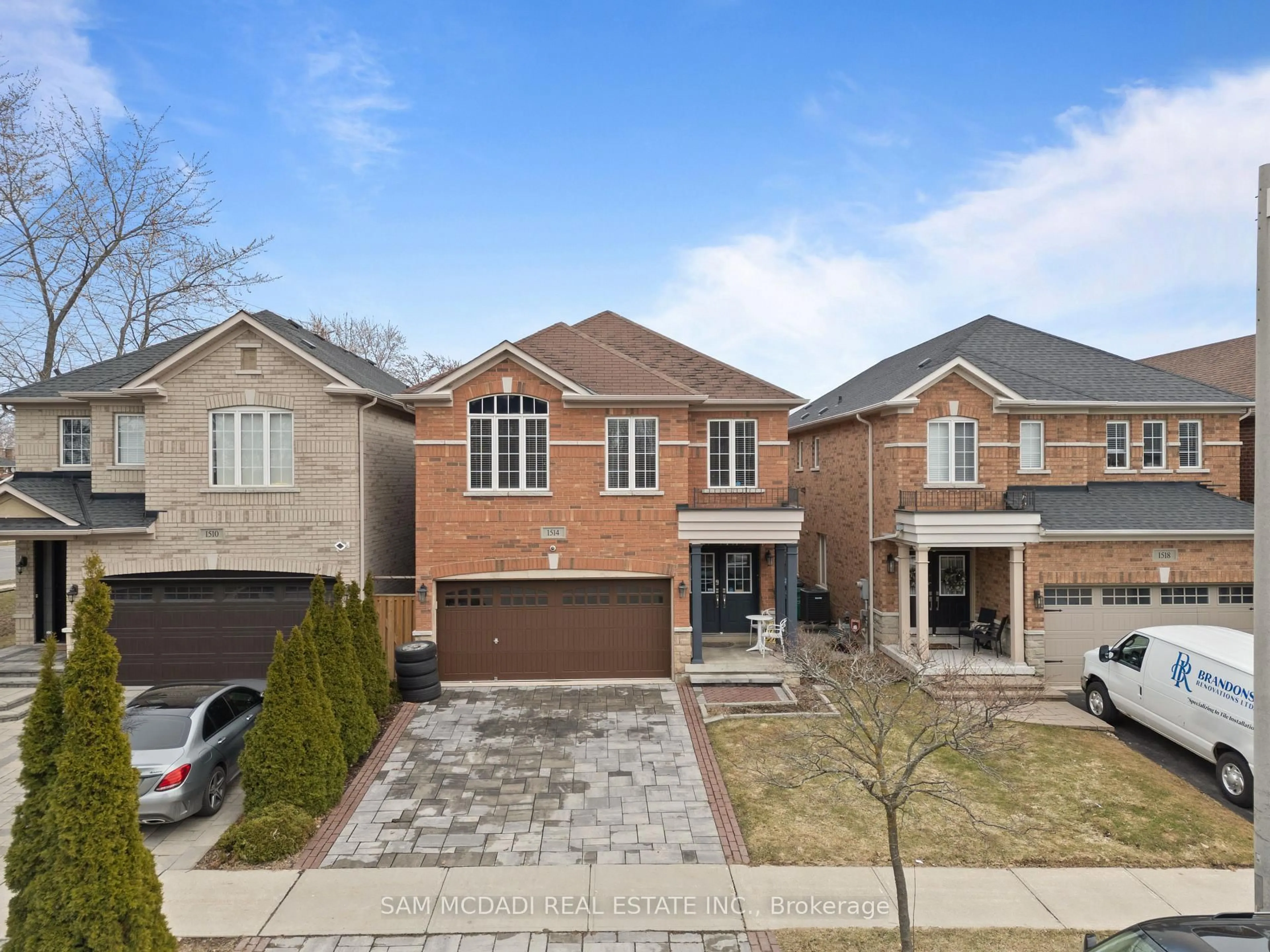 Home with brick exterior material, street for 1514 Portsmouth Pl, Mississauga Ontario L5M 7W1