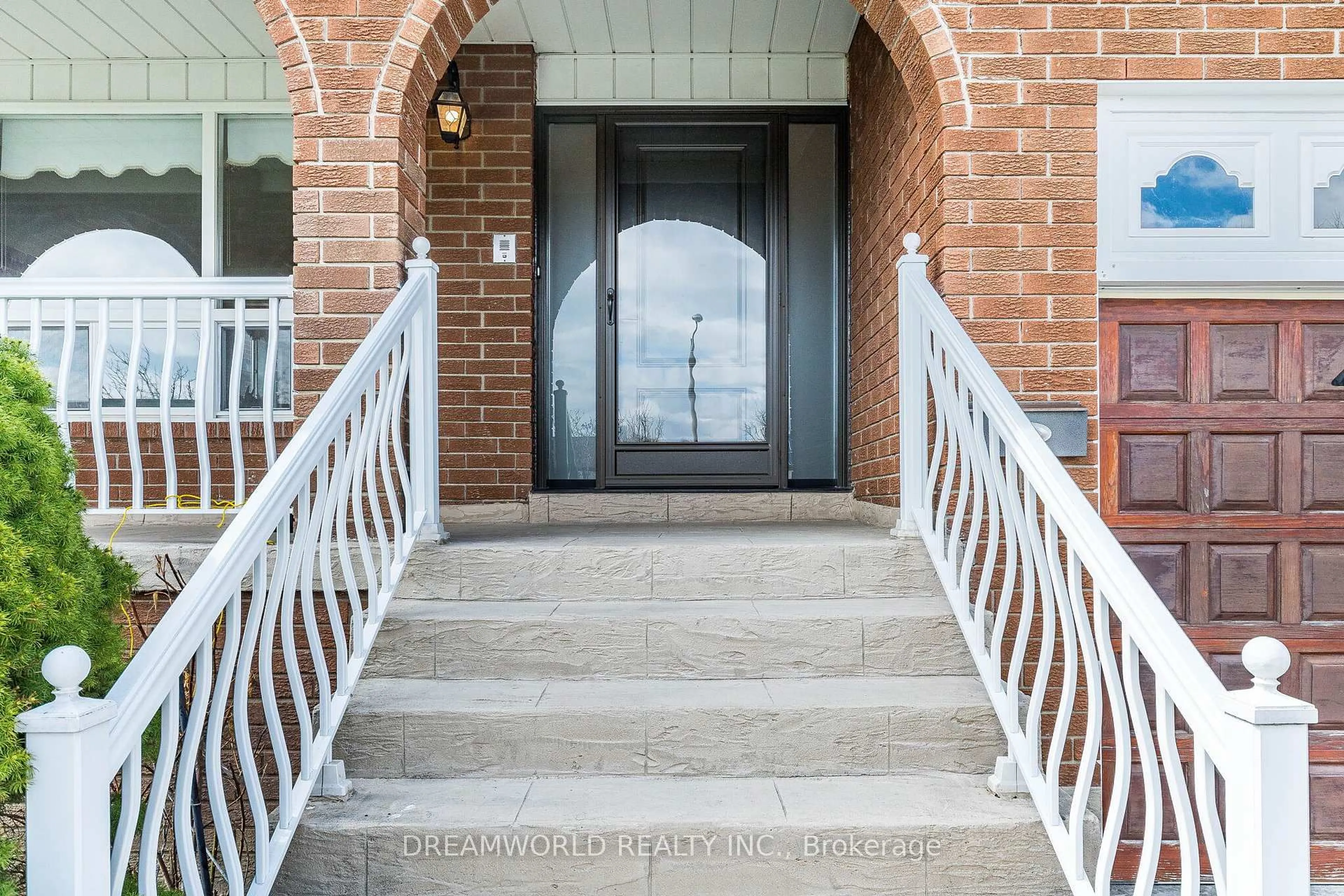 Unknown for 110 Arleta Ave, Toronto Ontario M3L 2L5