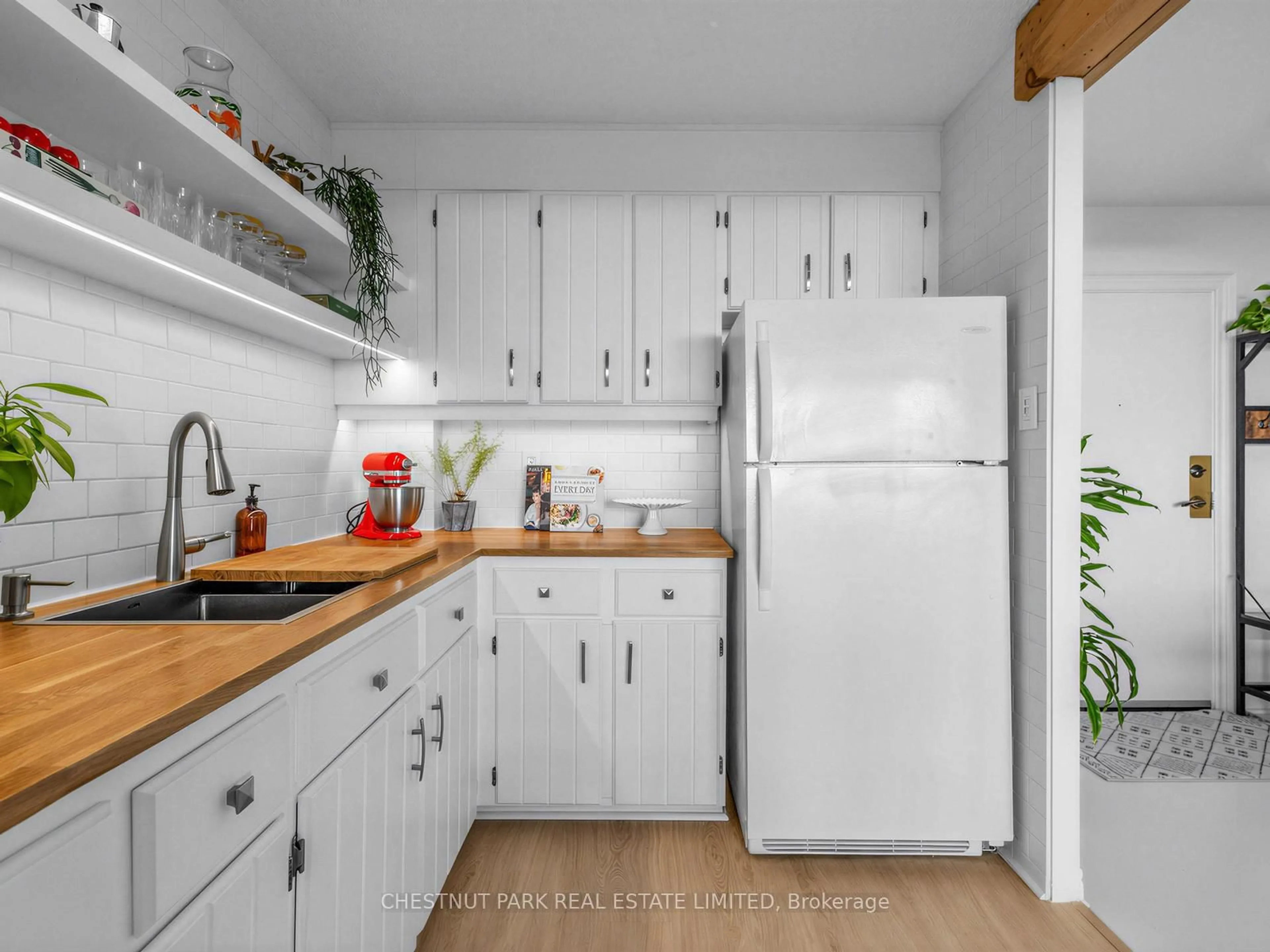 Standard kitchen, unknown for 541 Blackthorn Ave #1210, Toronto Ontario M6M 5A6