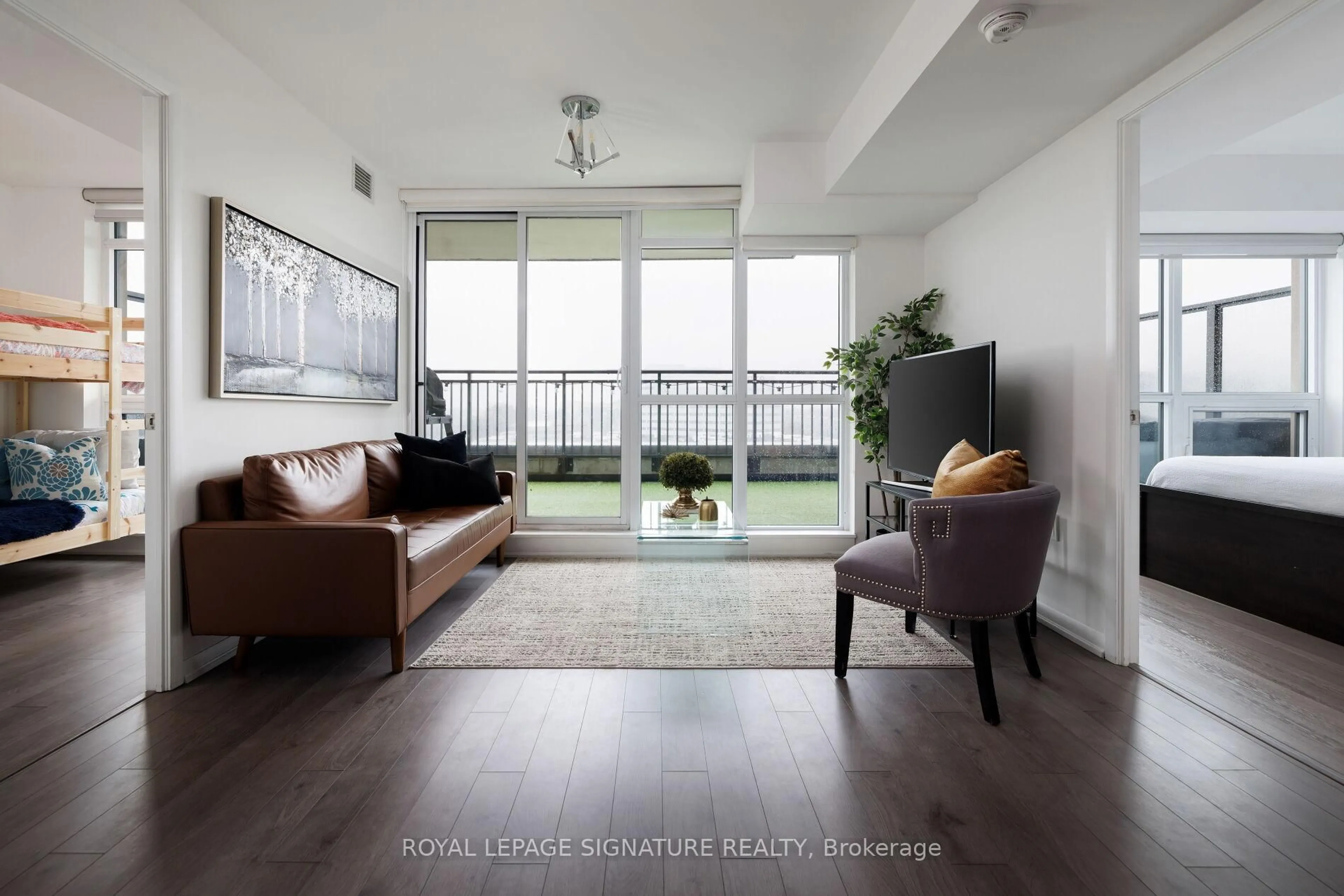 Living room with furniture, unknown for 3091 Dufferin St #726, Toronto Ontario M6A 0C4