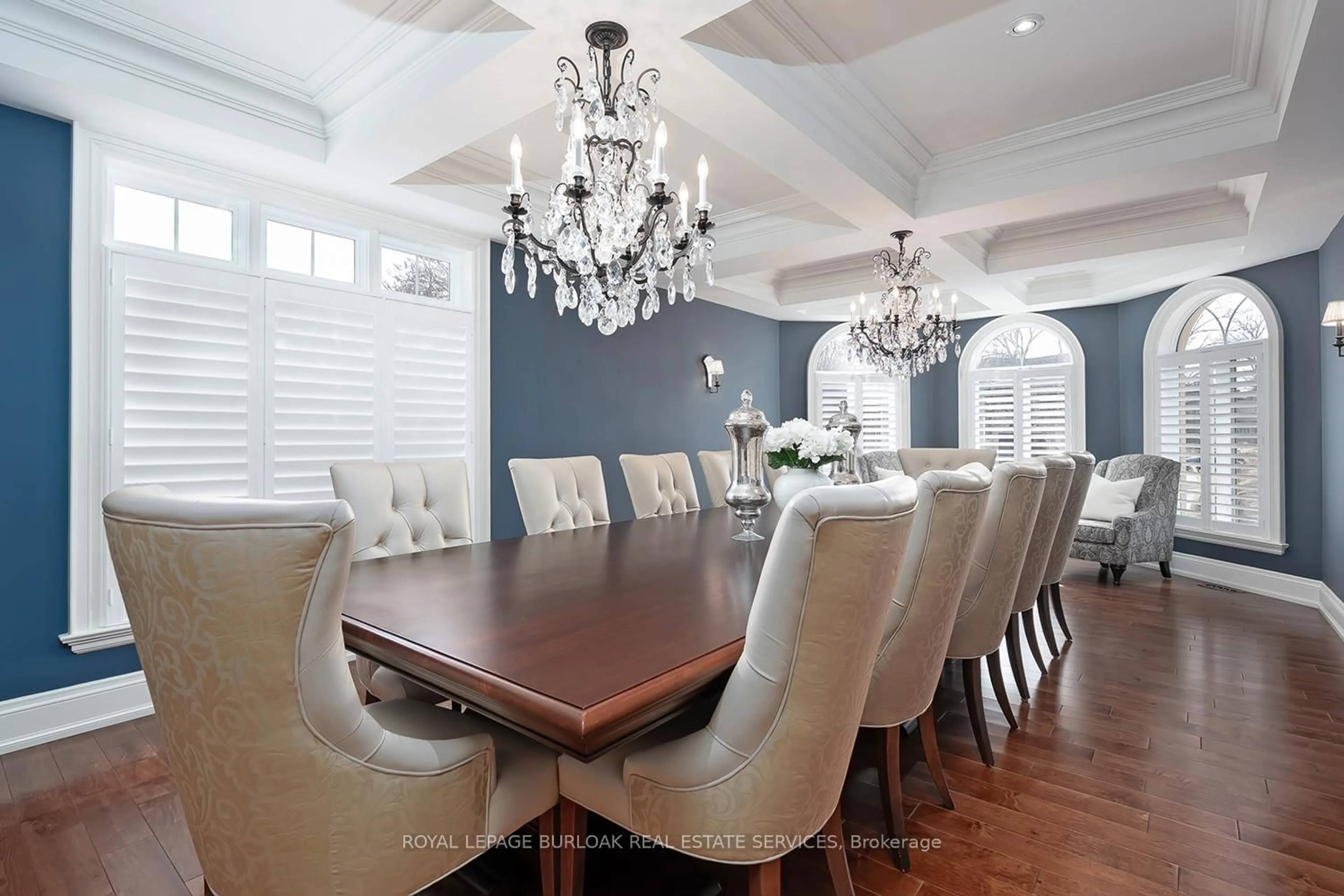 Dining room, wood/laminate floor for 259 Wilton St, Burlington Ontario L7N 1V8