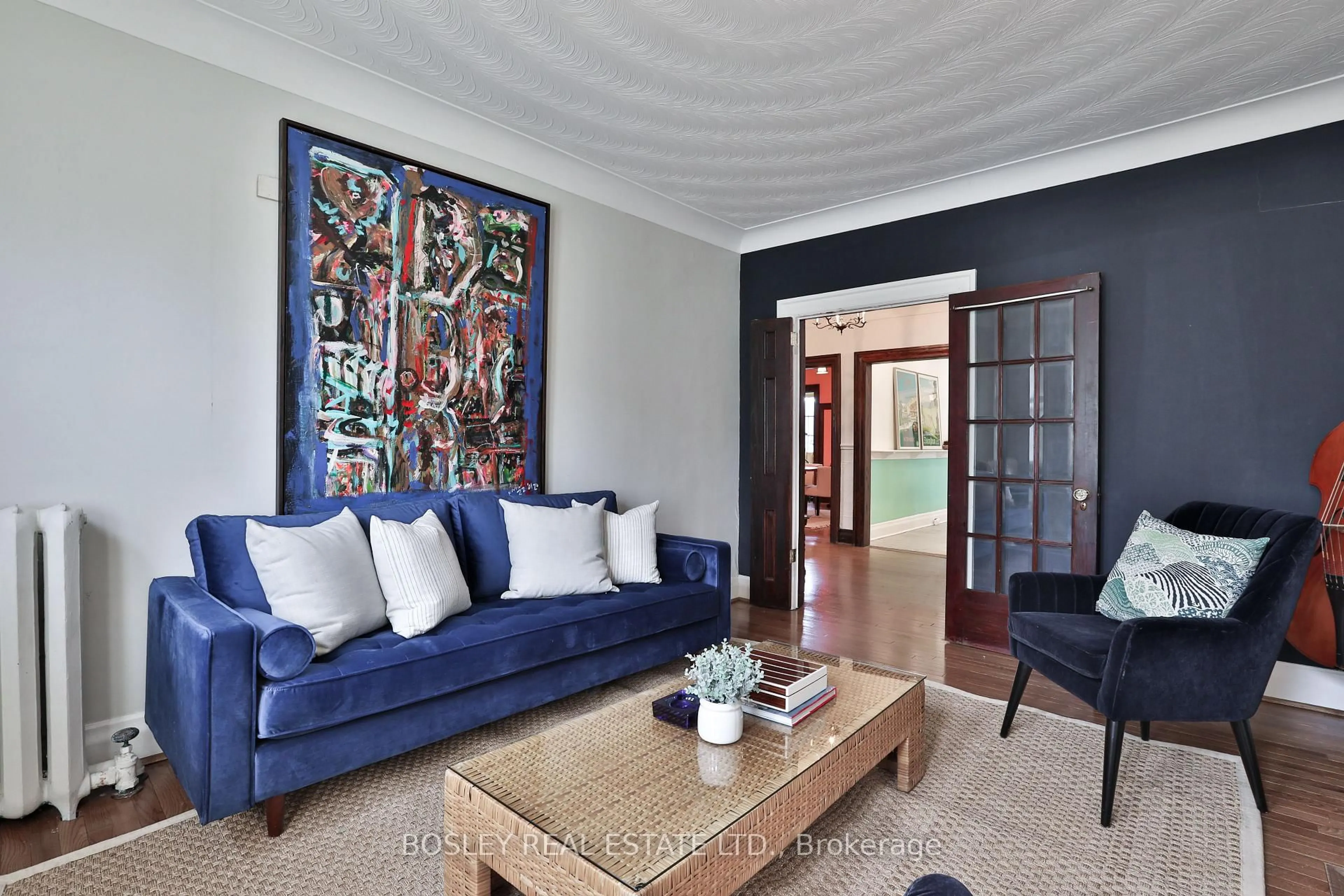 Living room with furniture, unknown for 88 Indian Grve, Toronto Ontario M6R 2Y4