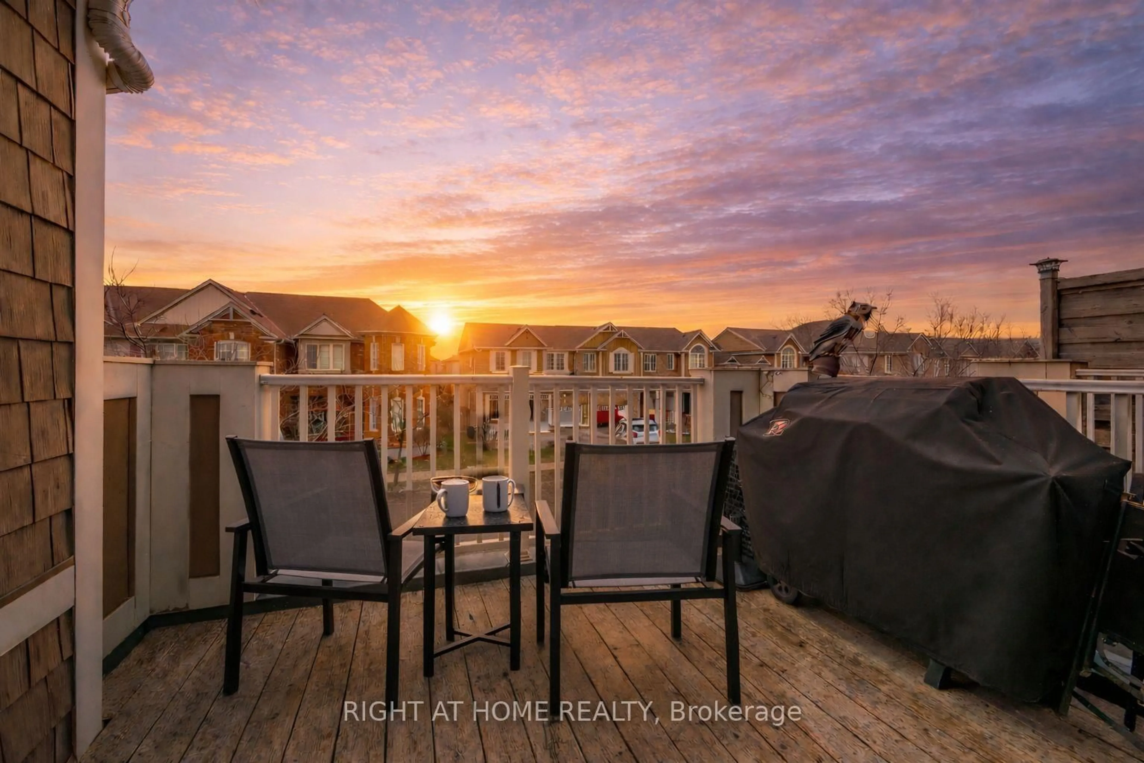 Patio, water/lake/river/ocean view for 525 Cavanagh Lane, Milton Ontario L9T 8G4