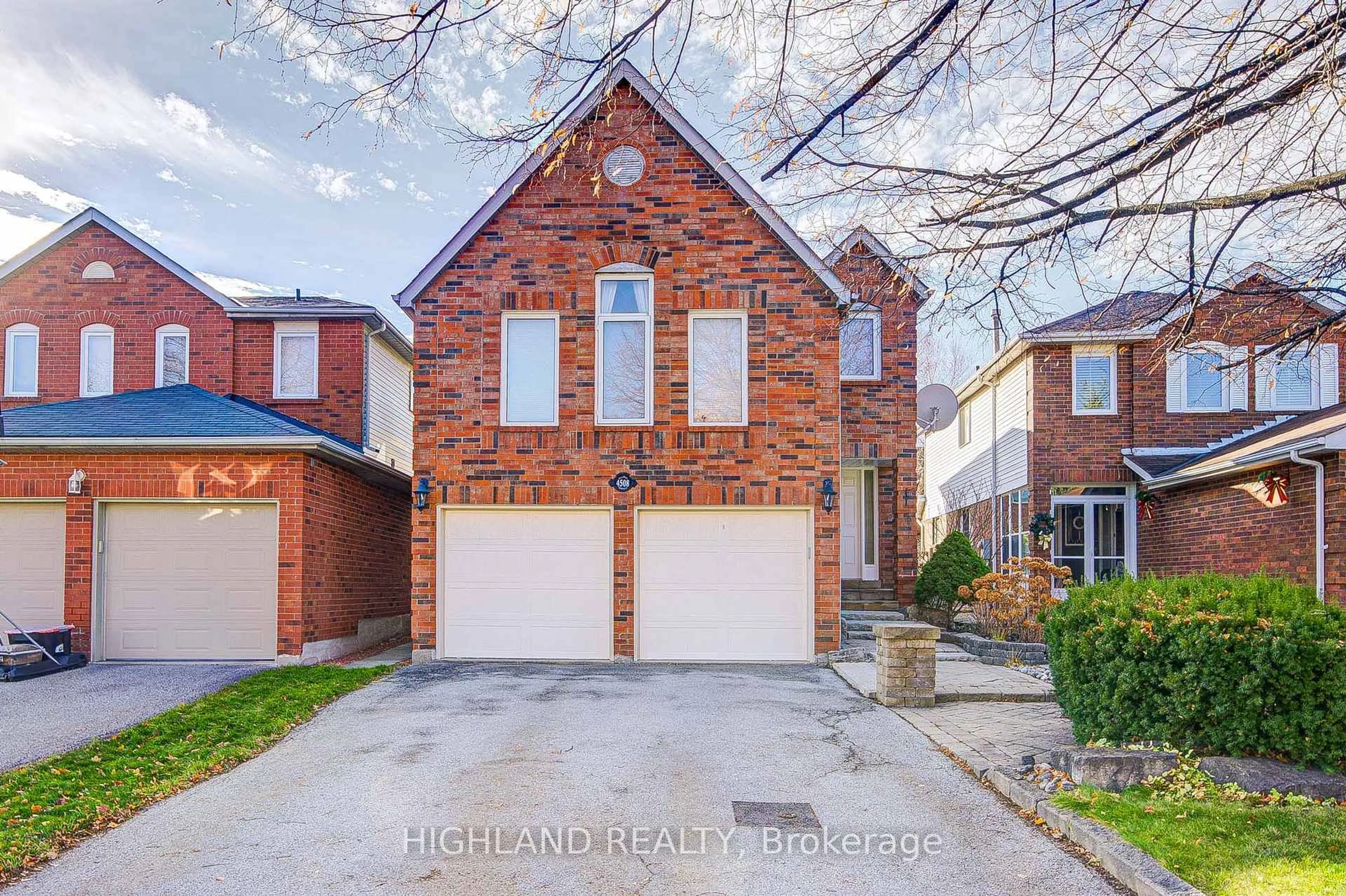 Home with brick exterior material, street for 4508 Donegal Dr, Mississauga Ontario L5M 4G9