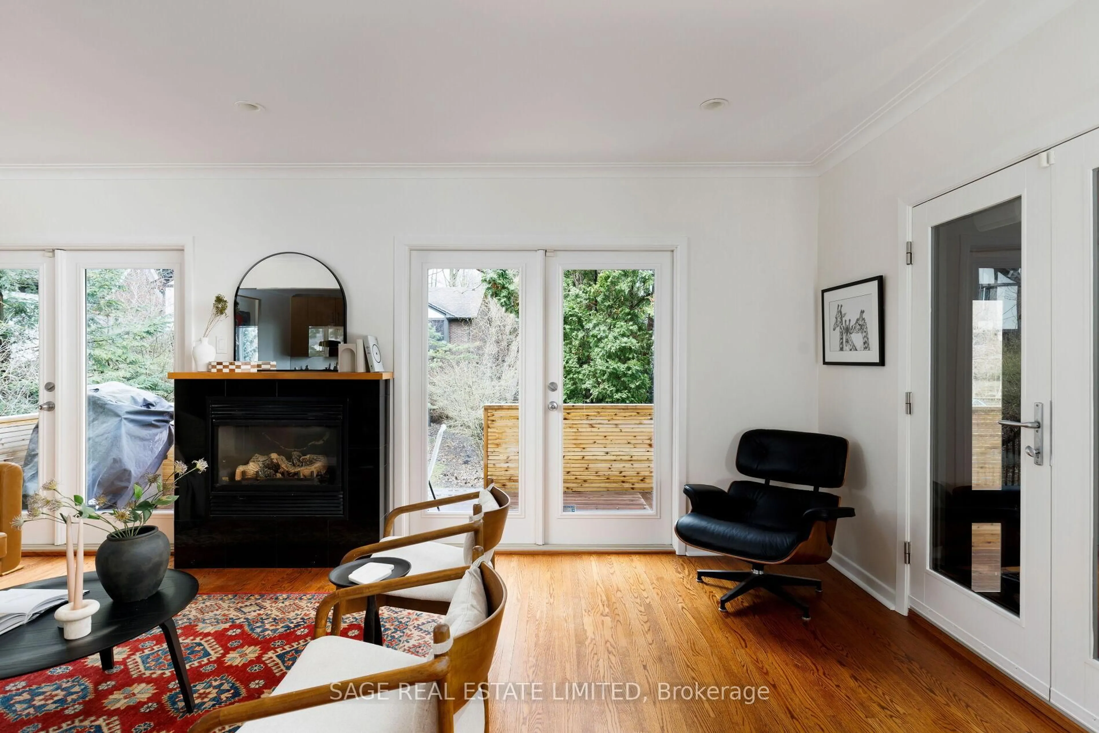 Living room with furniture, unknown for 10 Walford Rd, Toronto Ontario M8X 2P1