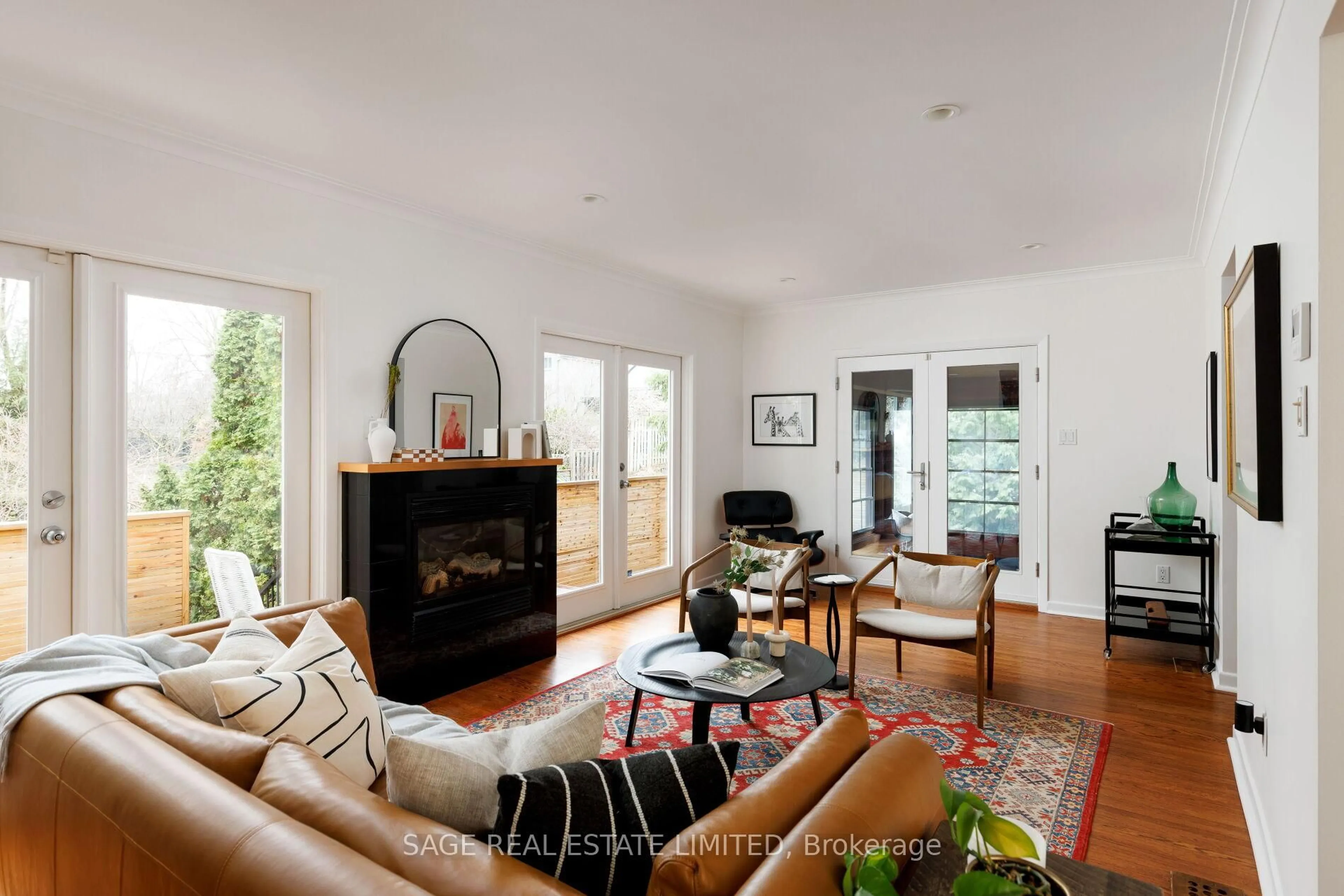 Living room with furniture, unknown for 10 Walford Rd, Toronto Ontario M8X 2P1