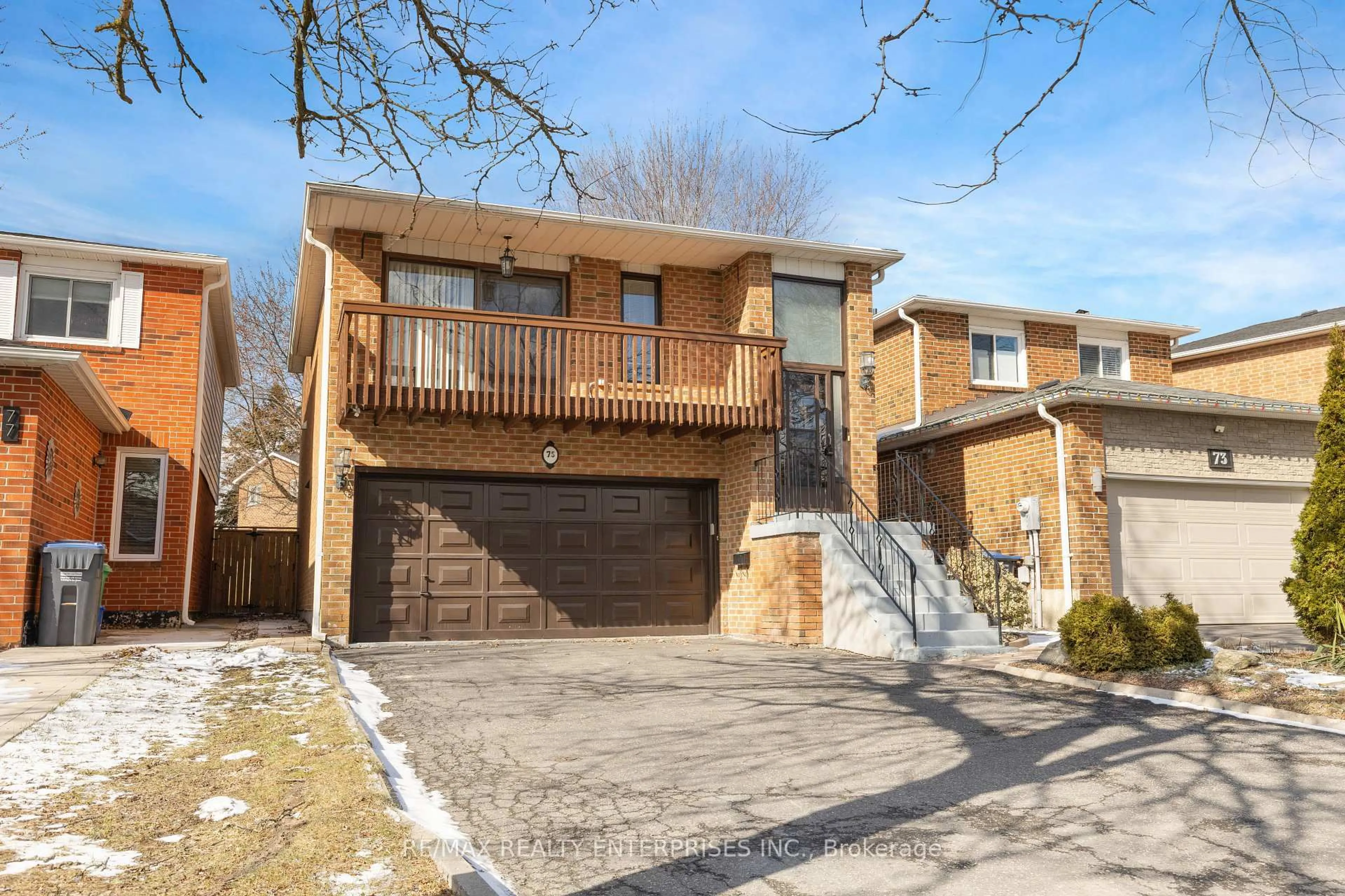 Home with brick exterior material, street for 75 Lakecrest Tr, Brampton Ontario L6Z 1S4