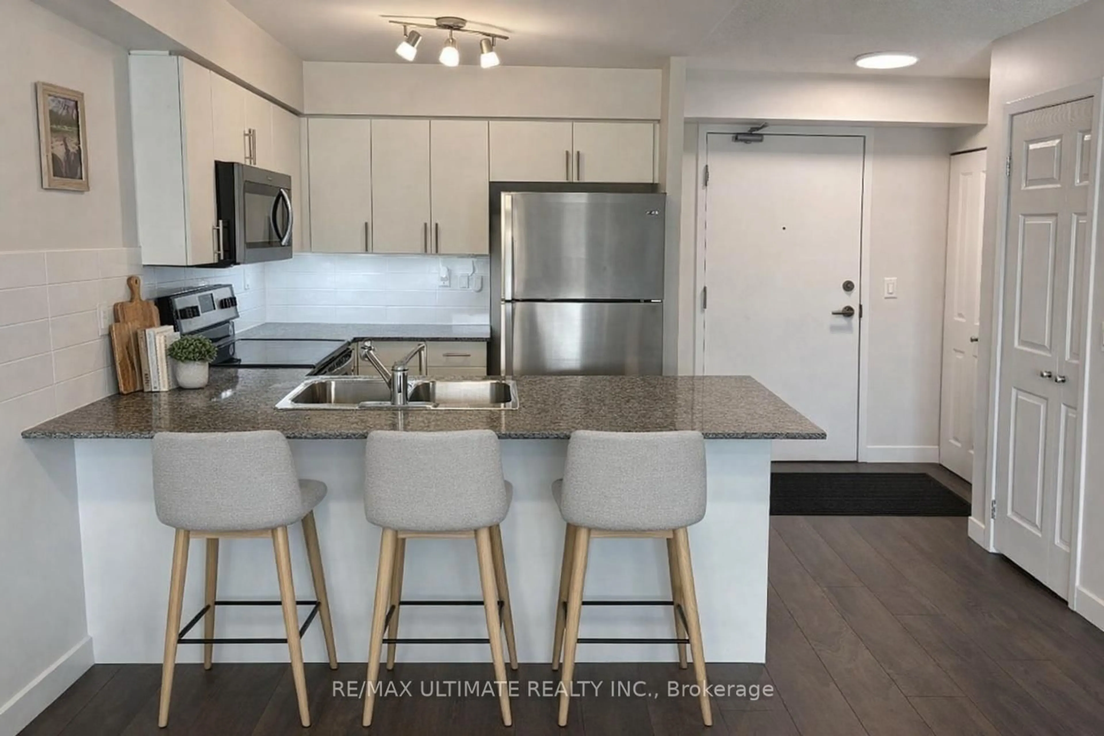 Open concept kitchen, unknown for 1410 Dupont St #2308, Toronto Ontario M6H 2B1