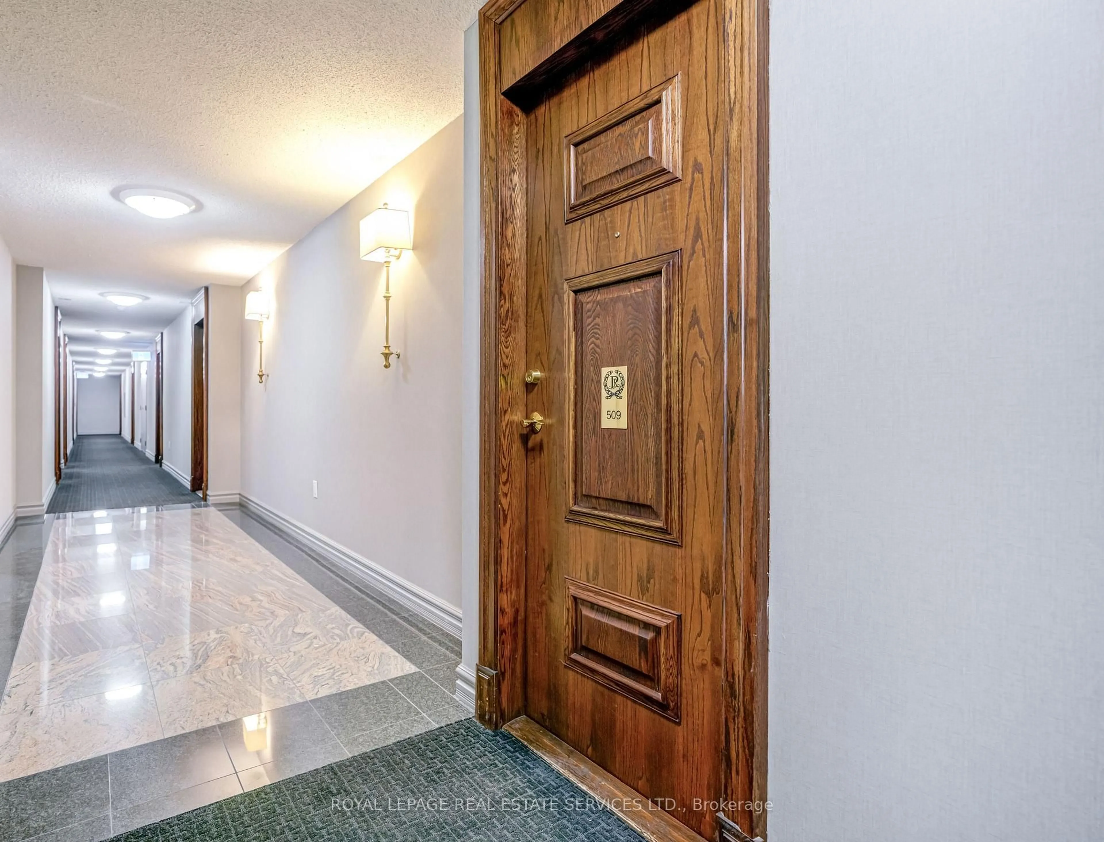 Indoor foyer for 17 Michael Power Pl #509, Toronto Ontario M9A 5G5