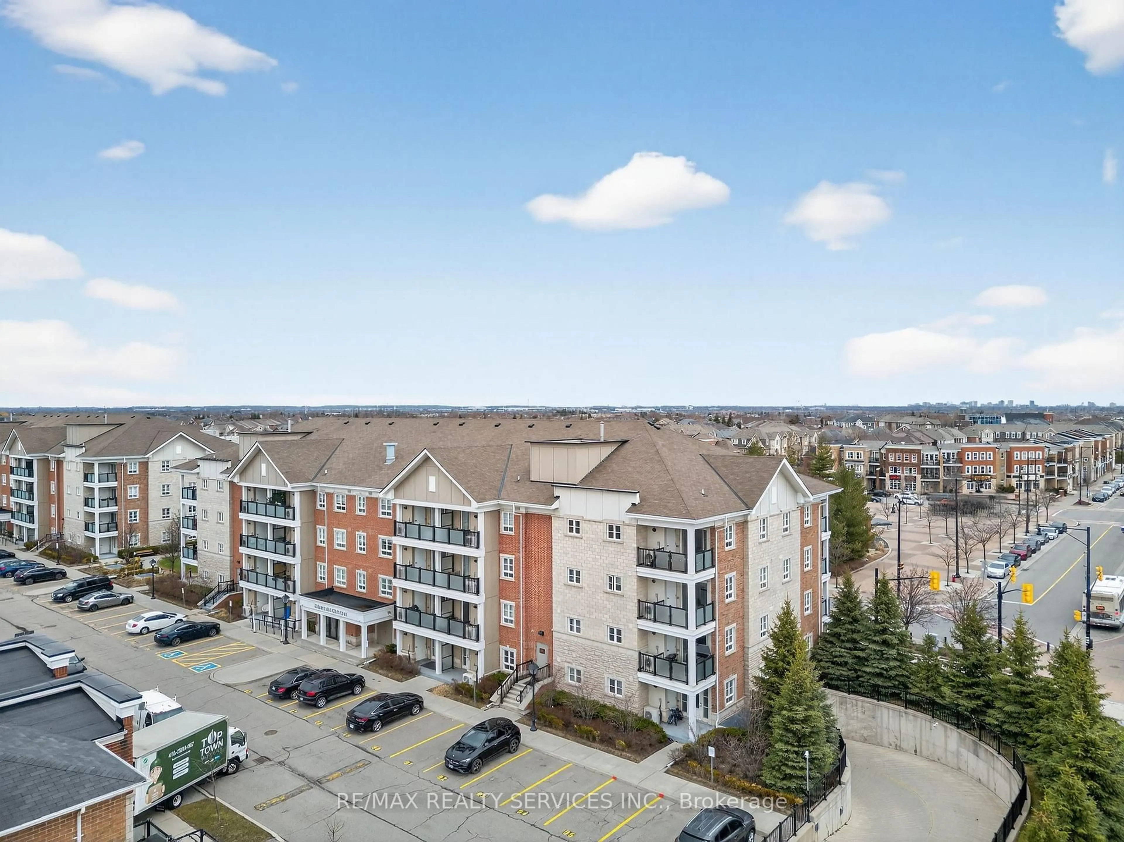 A pic from outside/outdoor area/front of a property/back of a property/a pic from drone, city buildings view from balcony for 70 Baycliffe Cres #301, Brampton Ontario L7A 0Z5