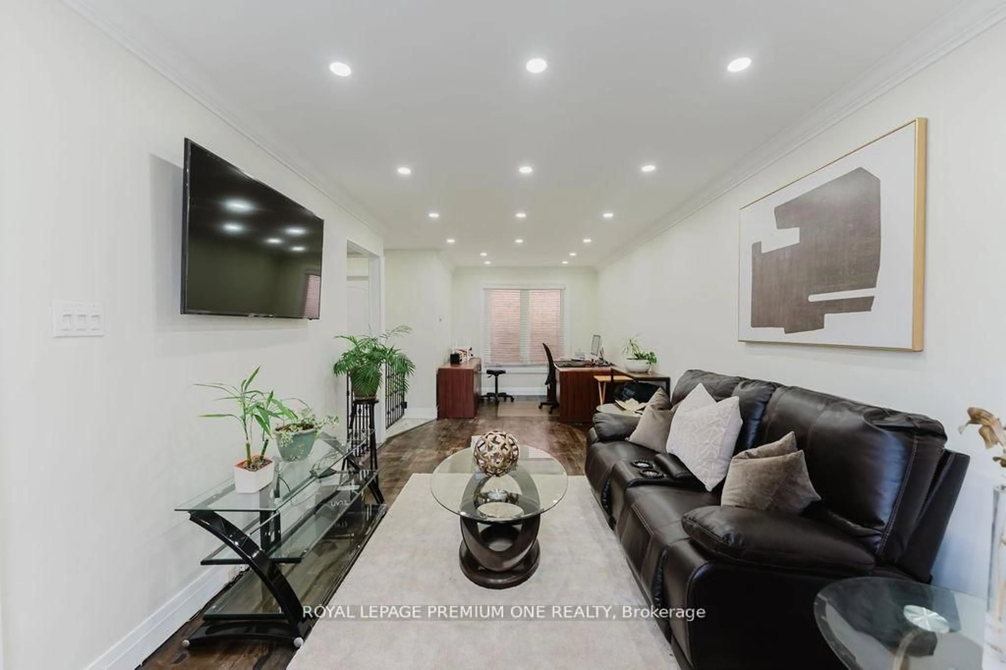 Living room with furniture, unknown for 25 Sir Lancelot Crt, Caledon Ontario L7E 1N3