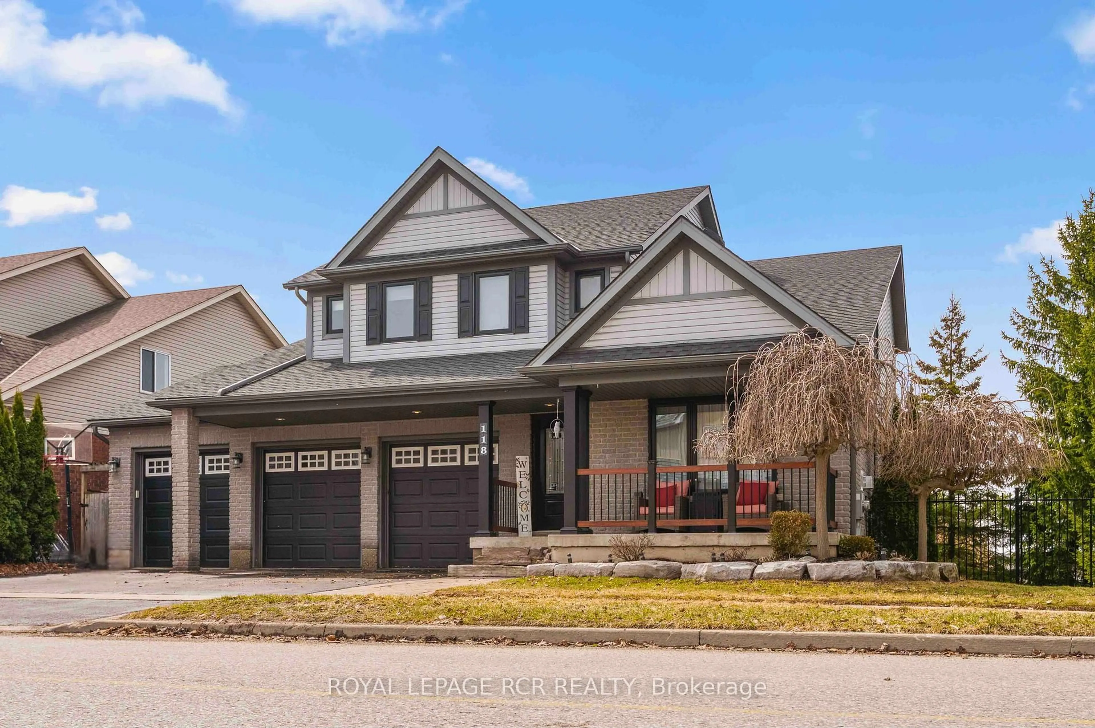 Home with brick exterior material, street for 118 Oak Ridge Dr, Orangeville Ontario L9W 5J5