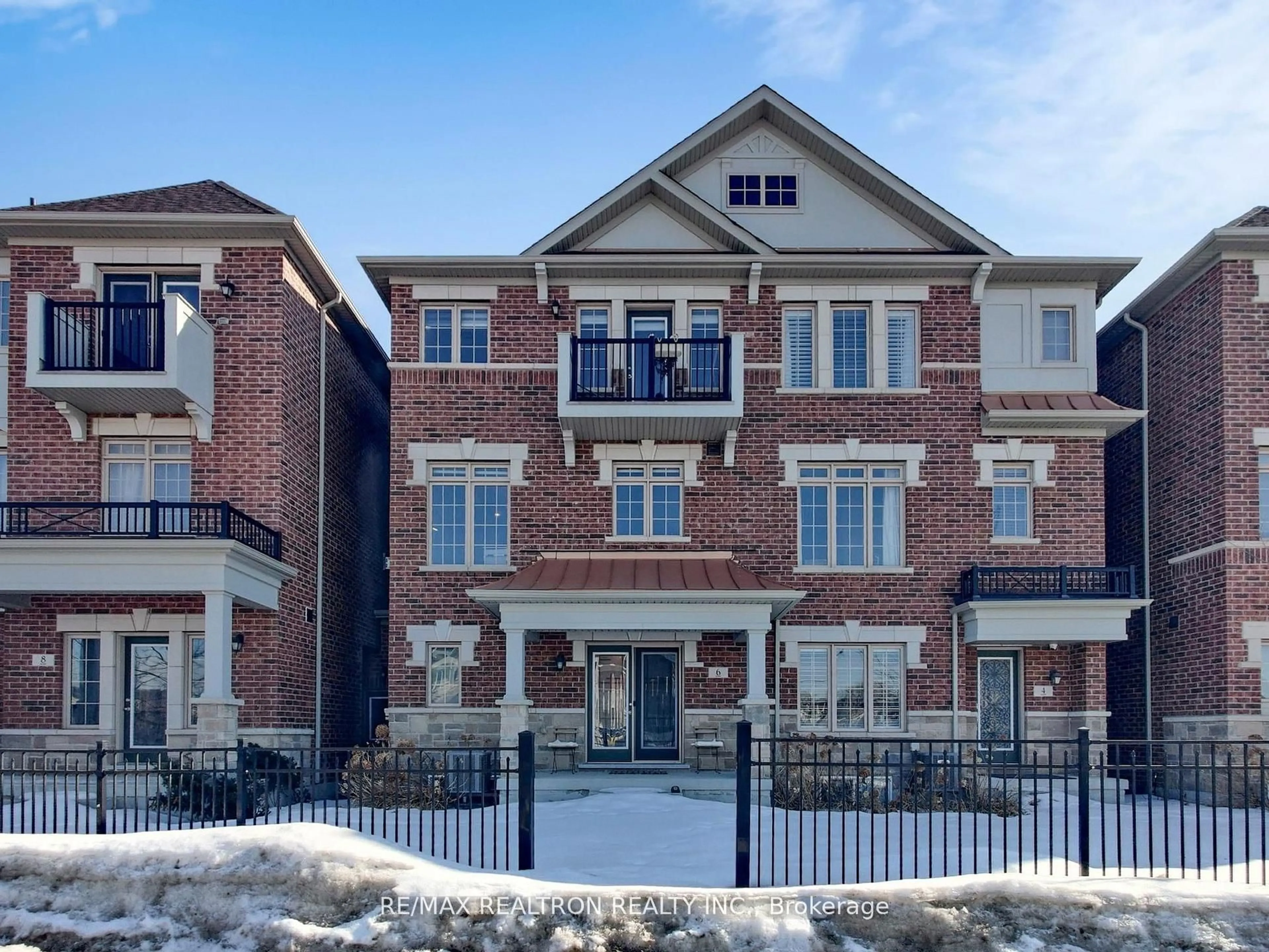 Home with brick exterior material, street for 6 Oakmore Lane, Brampton Ontario L6Y 6H5