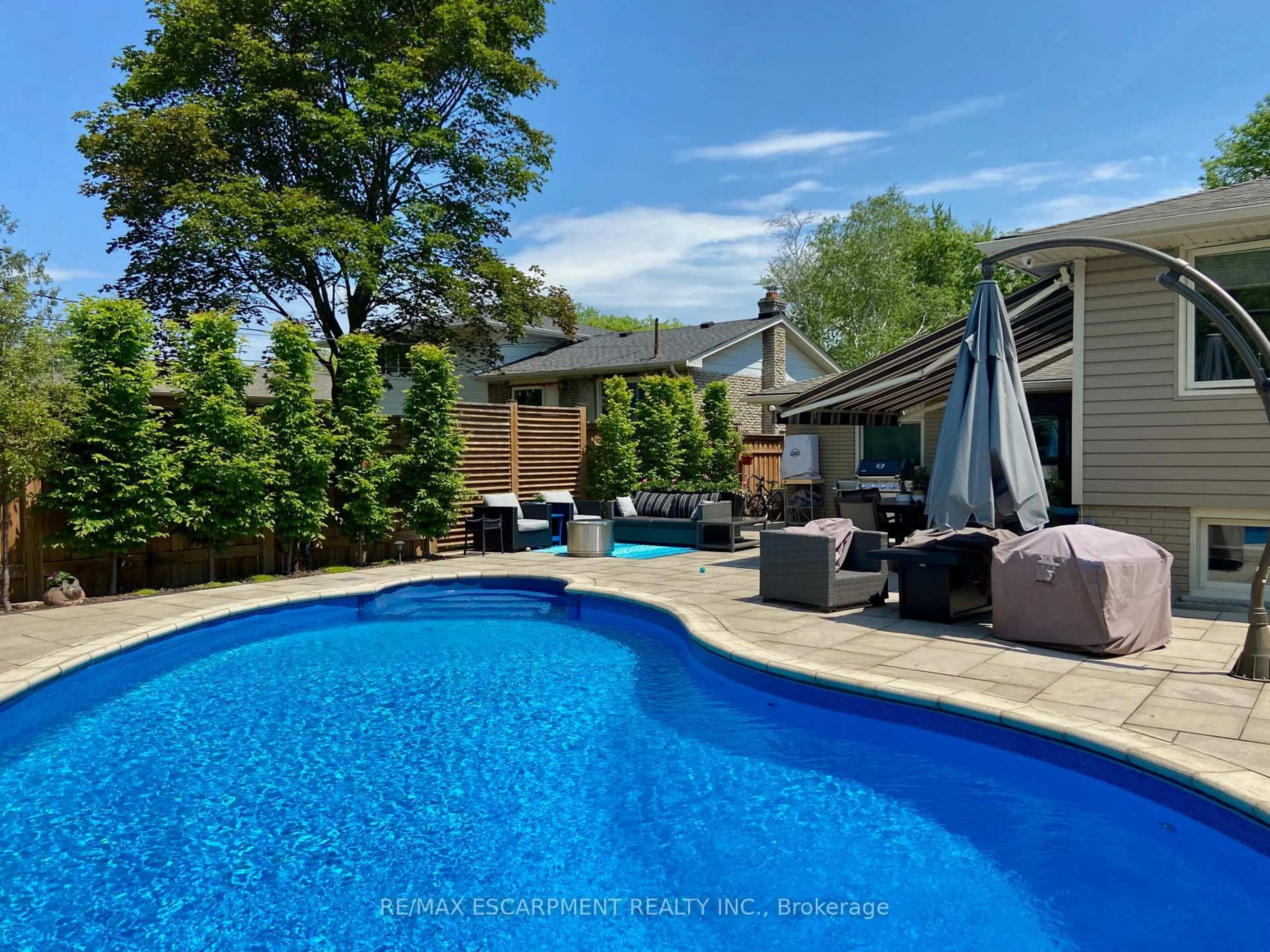 Unknown for 316 Silvana Cres, Burlington Ontario L7L 2W1