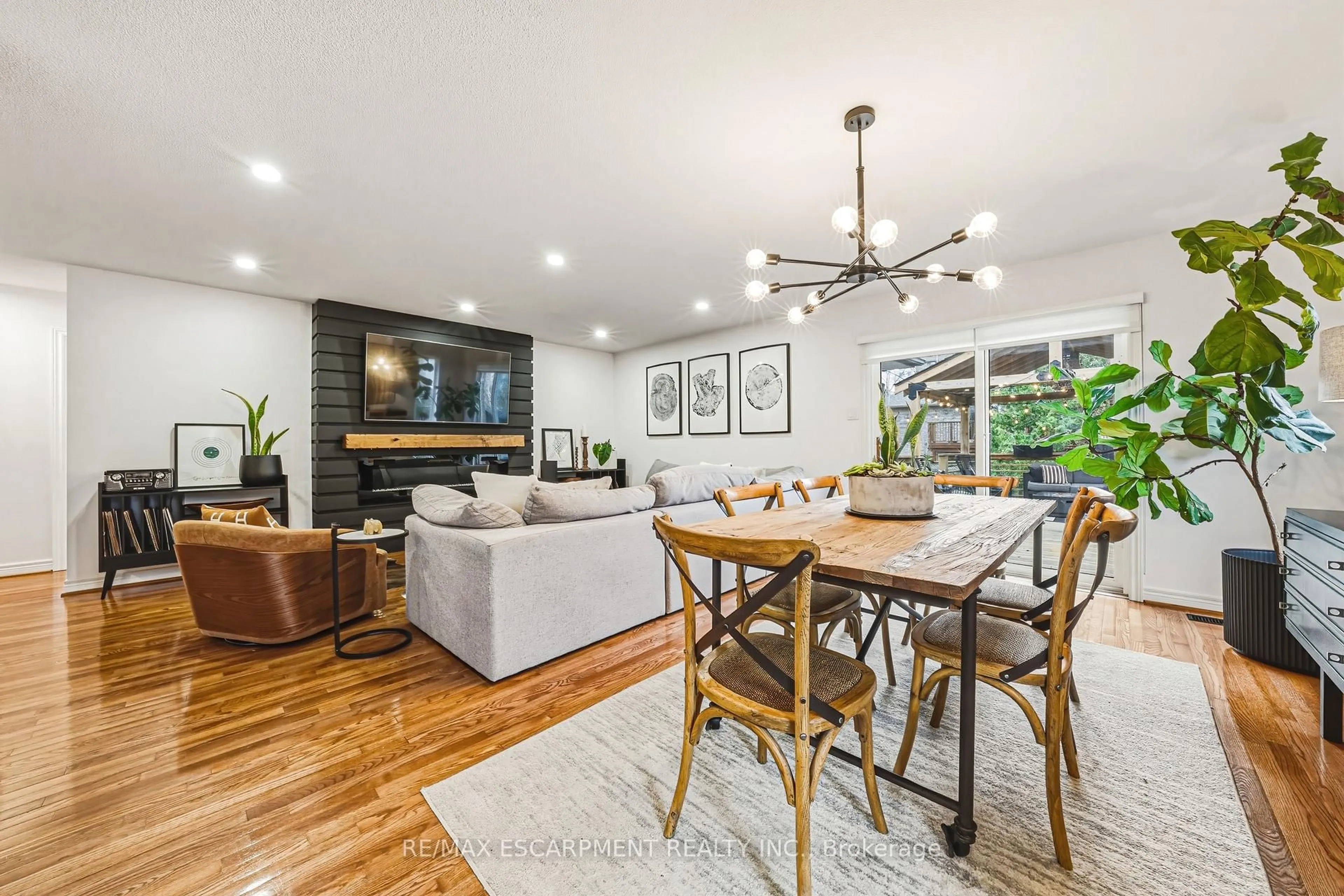 Unknown for 980 Glen View Ave, Burlington Ontario L7T 3Y6