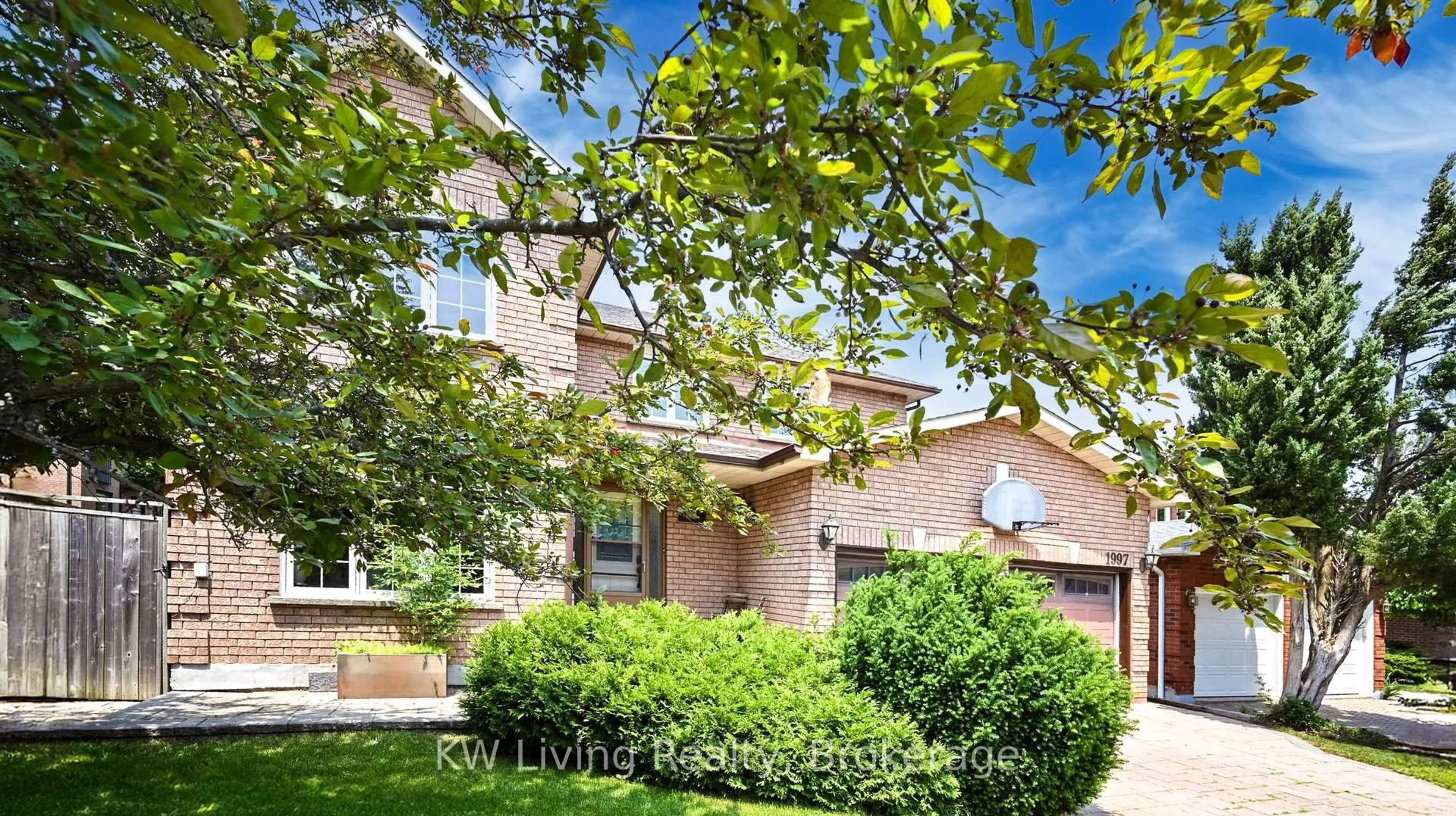 Home with brick exterior material, street for 1997 Sandown Rd, Mississauga Ontario L5M 2Z5