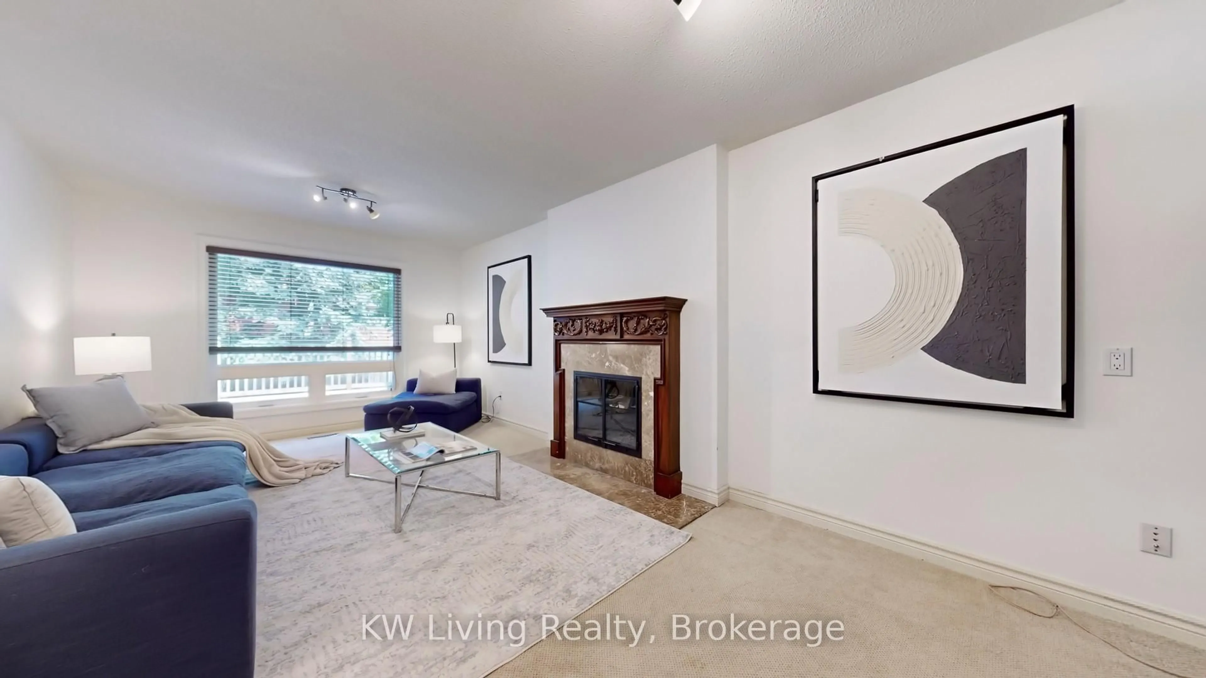 Living room with furniture, unknown for 1997 Sandown Rd, Mississauga Ontario L5M 2Z5