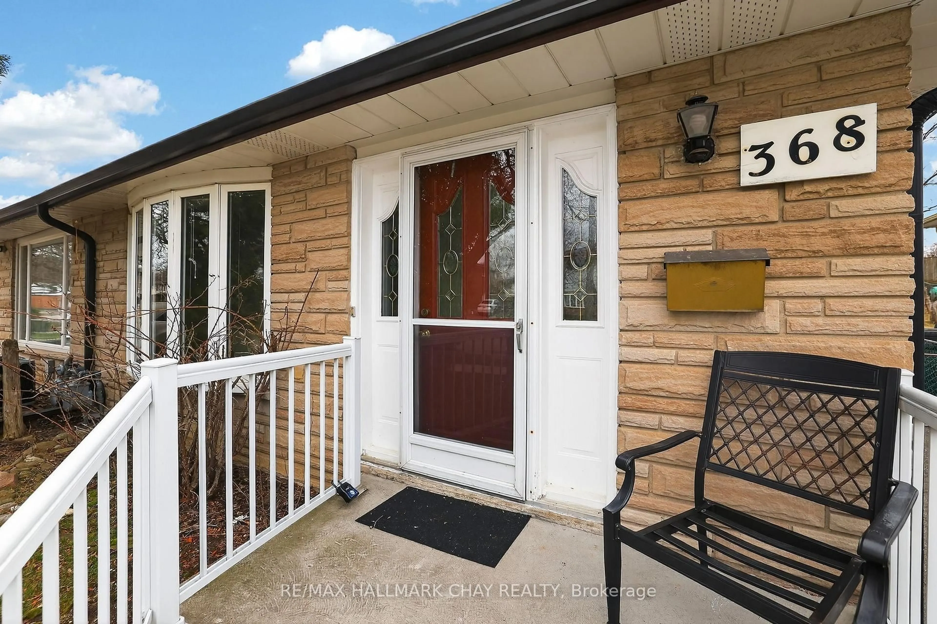 Unknown for 368 Lara Woods, Mississauga Ontario L5A 3A9