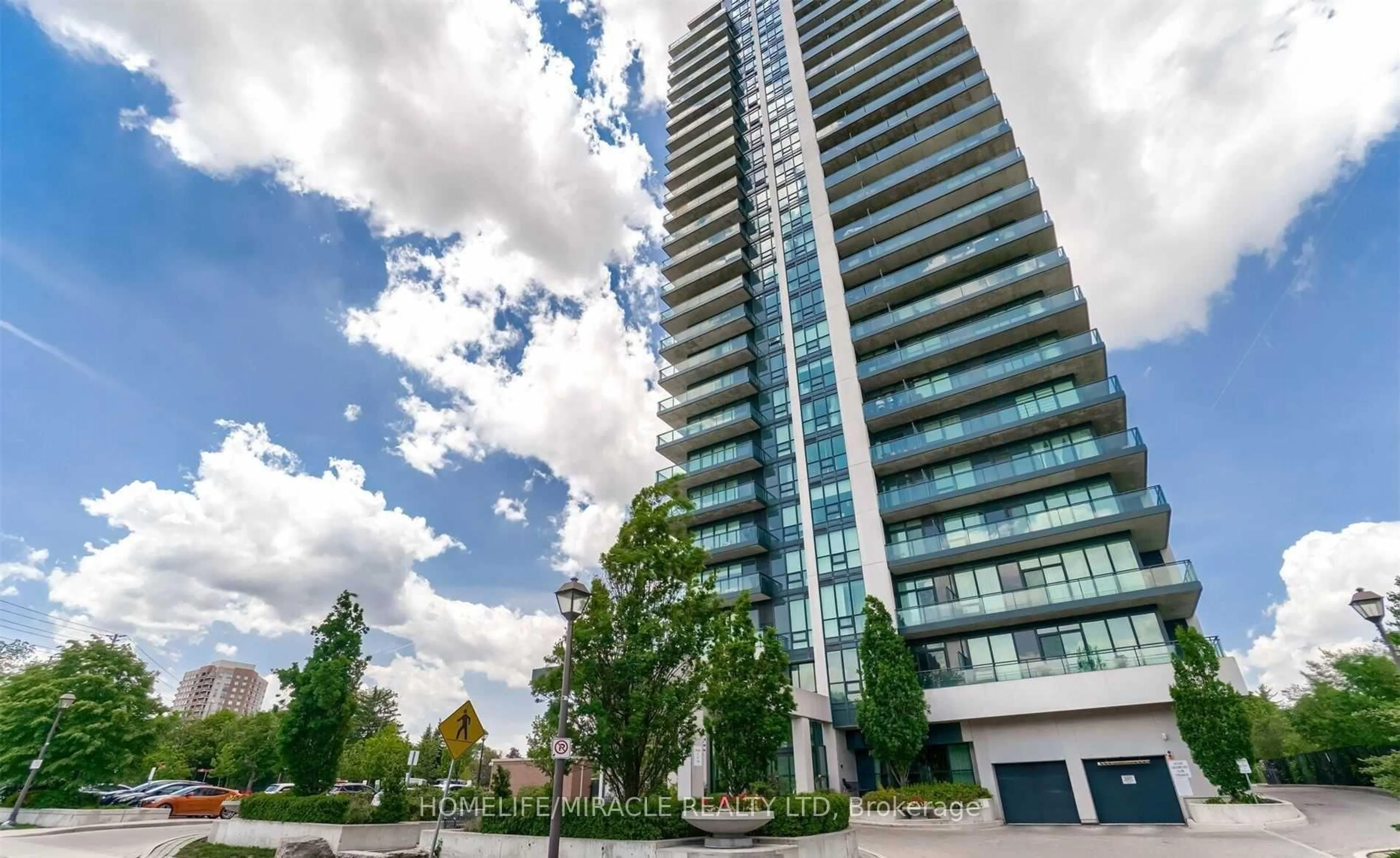 Unknown for 100 John St #1002, Brampton Ontario L6W 0A8