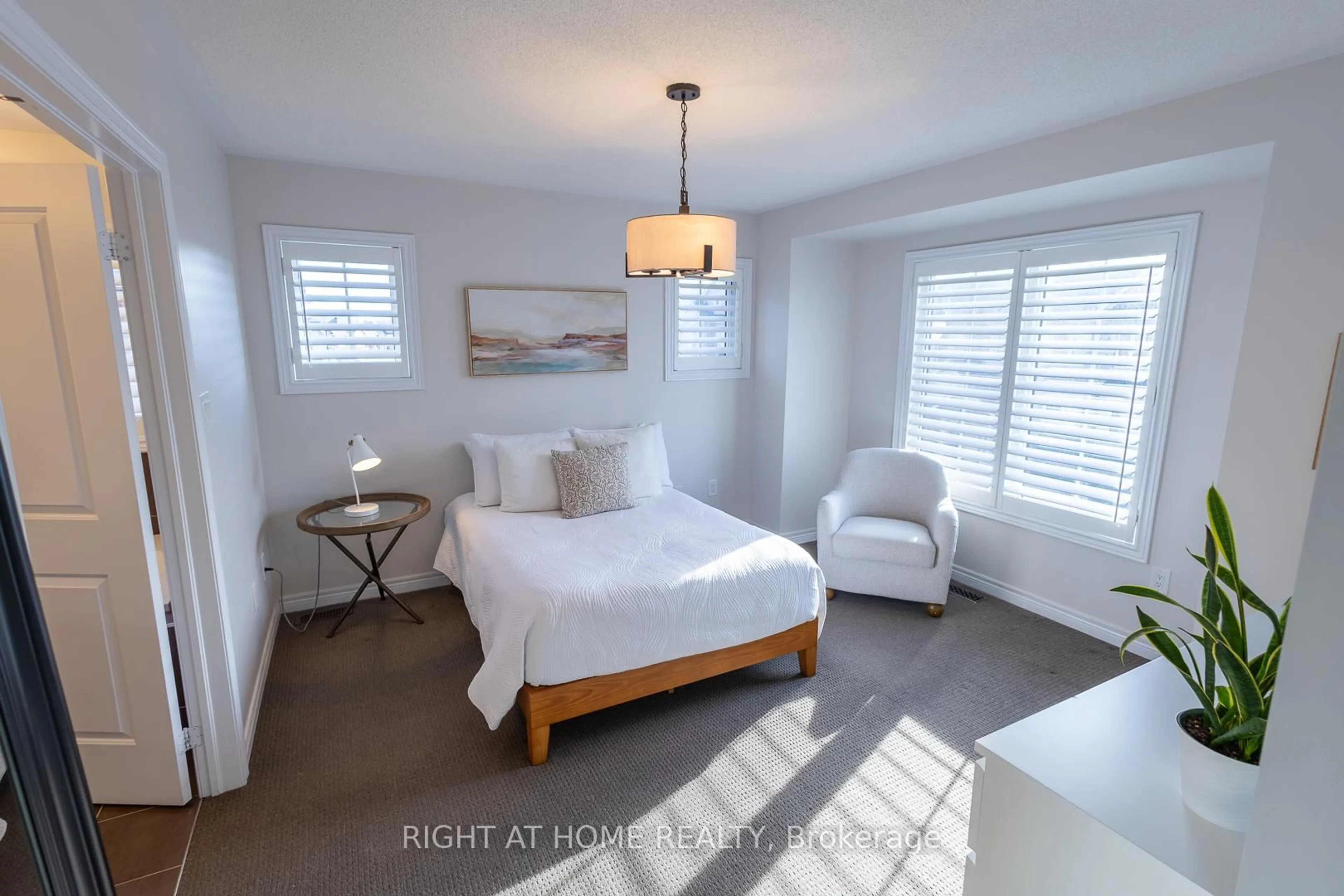 Bedroom with bed, unknown for 25 Rockman Cres, Brampton Ontario L7A 4B4