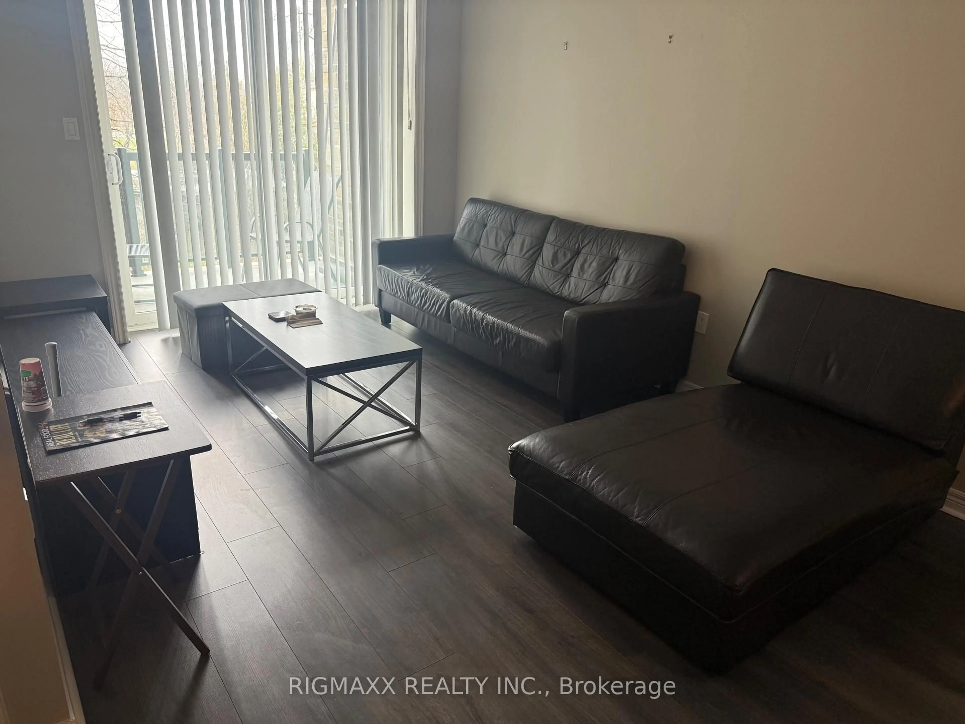 A pic of a room for 33 Whitmer St #222, Milton Ontario L9T 0R5