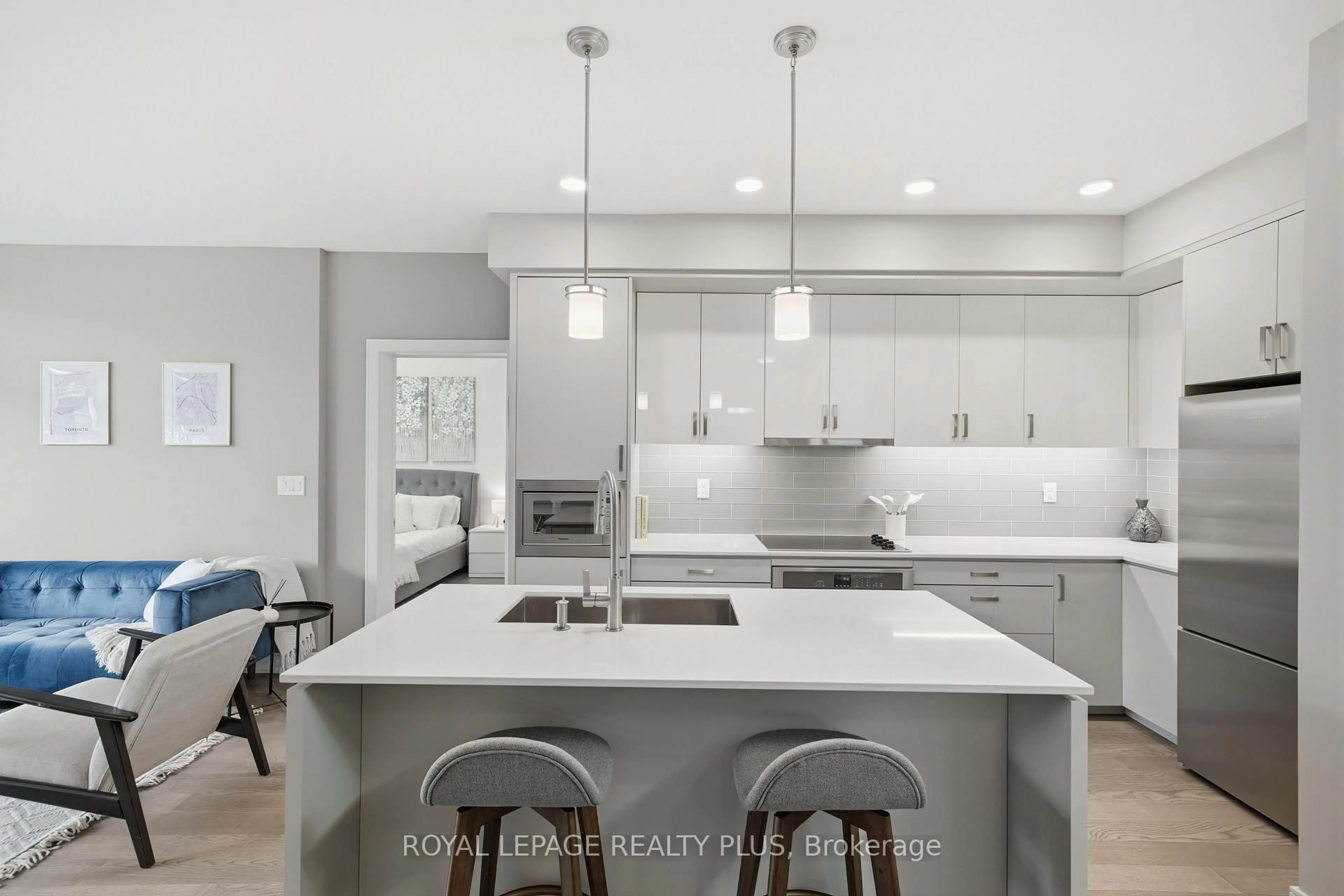 Contemporary kitchen, ceramic/tile floor for 1575 Lakeshore Rd #105, Mississauga Ontario L5J 0B1