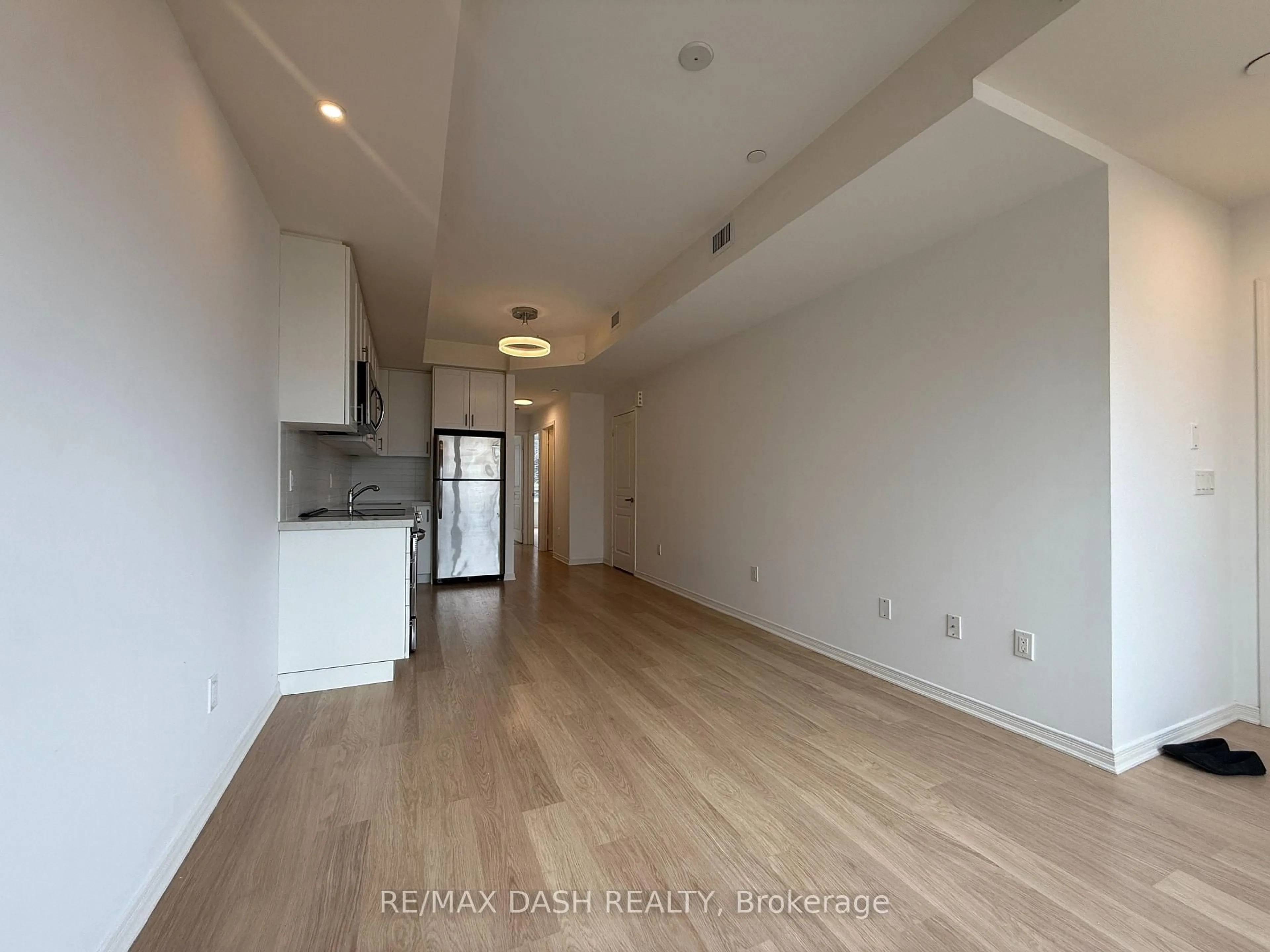 A pic of a room for 1130 Briar Hill Ave #204, Toronto Ontario M6B 0A9