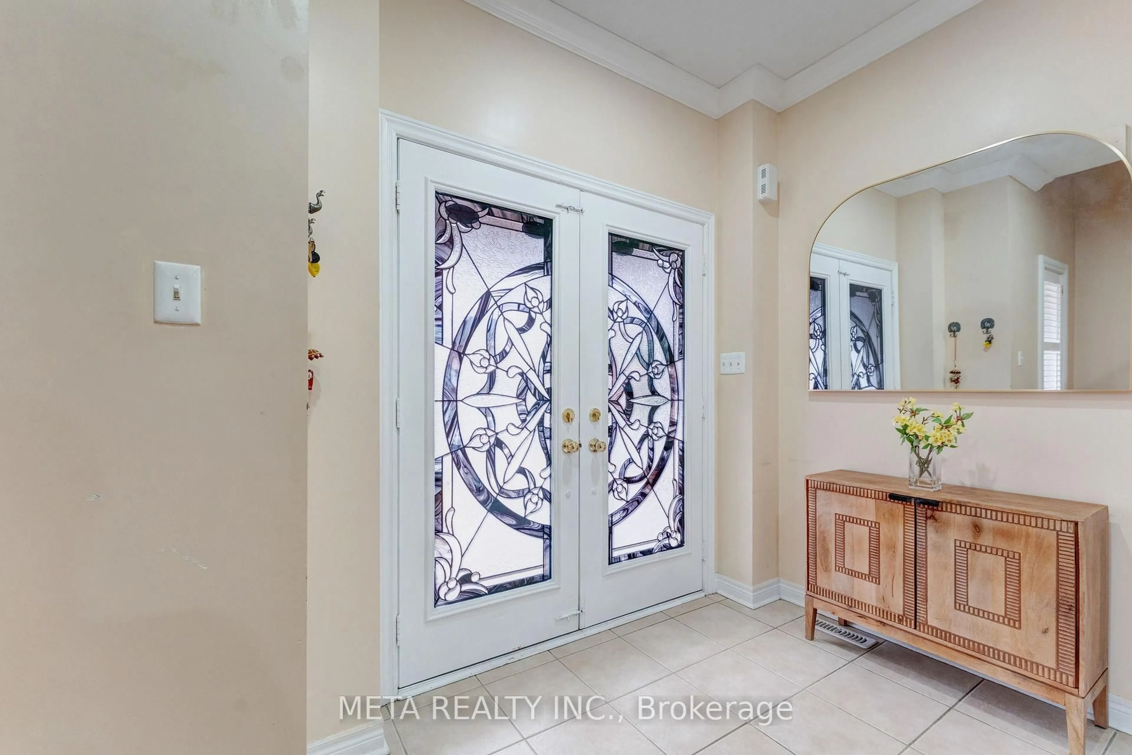 Indoor entryway for 30 Krakow St, Brampton Ontario L6Y 0K7