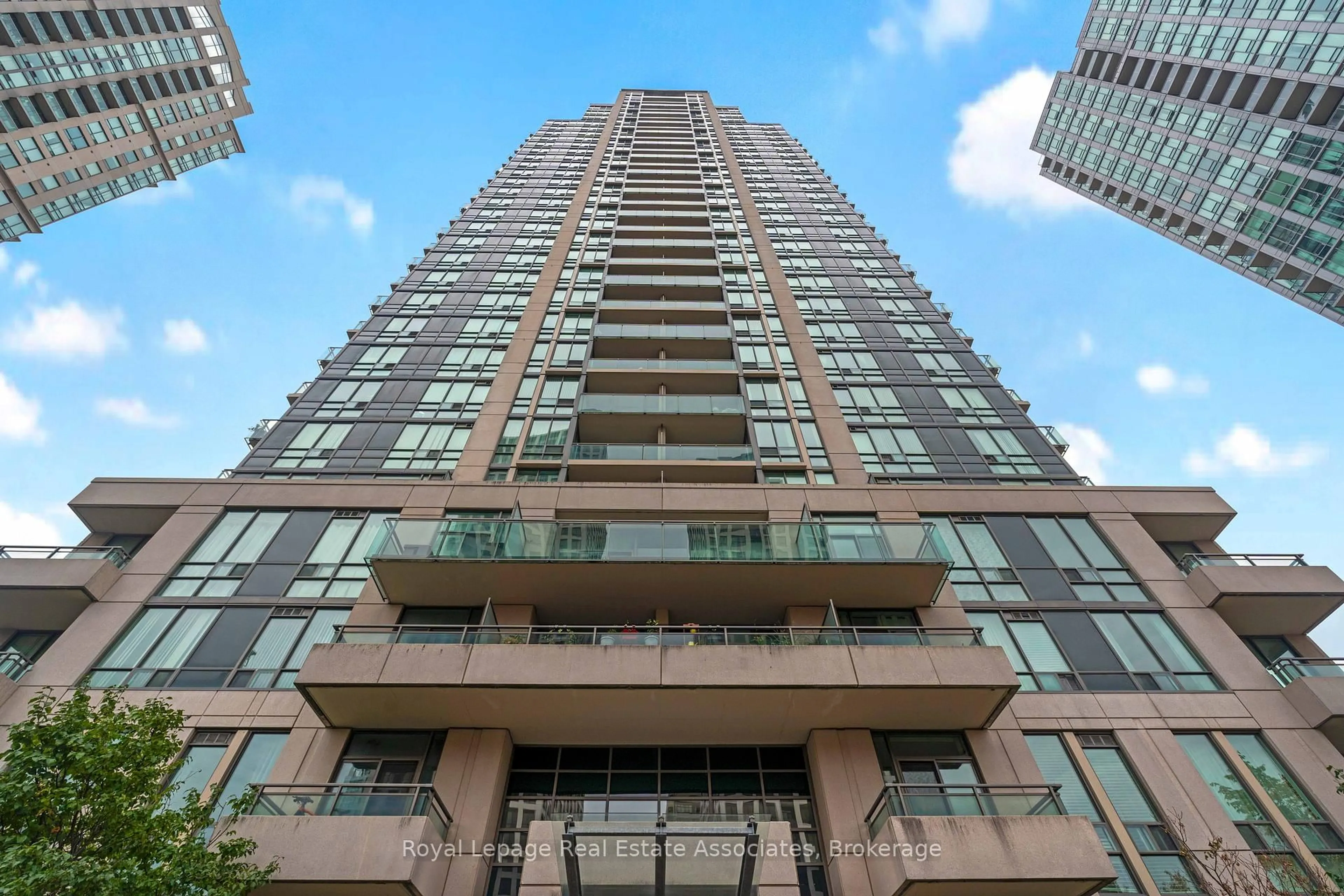 Unknown for 3515 Kariya Dr #1106, Mississauga Ontario L5B 0C1