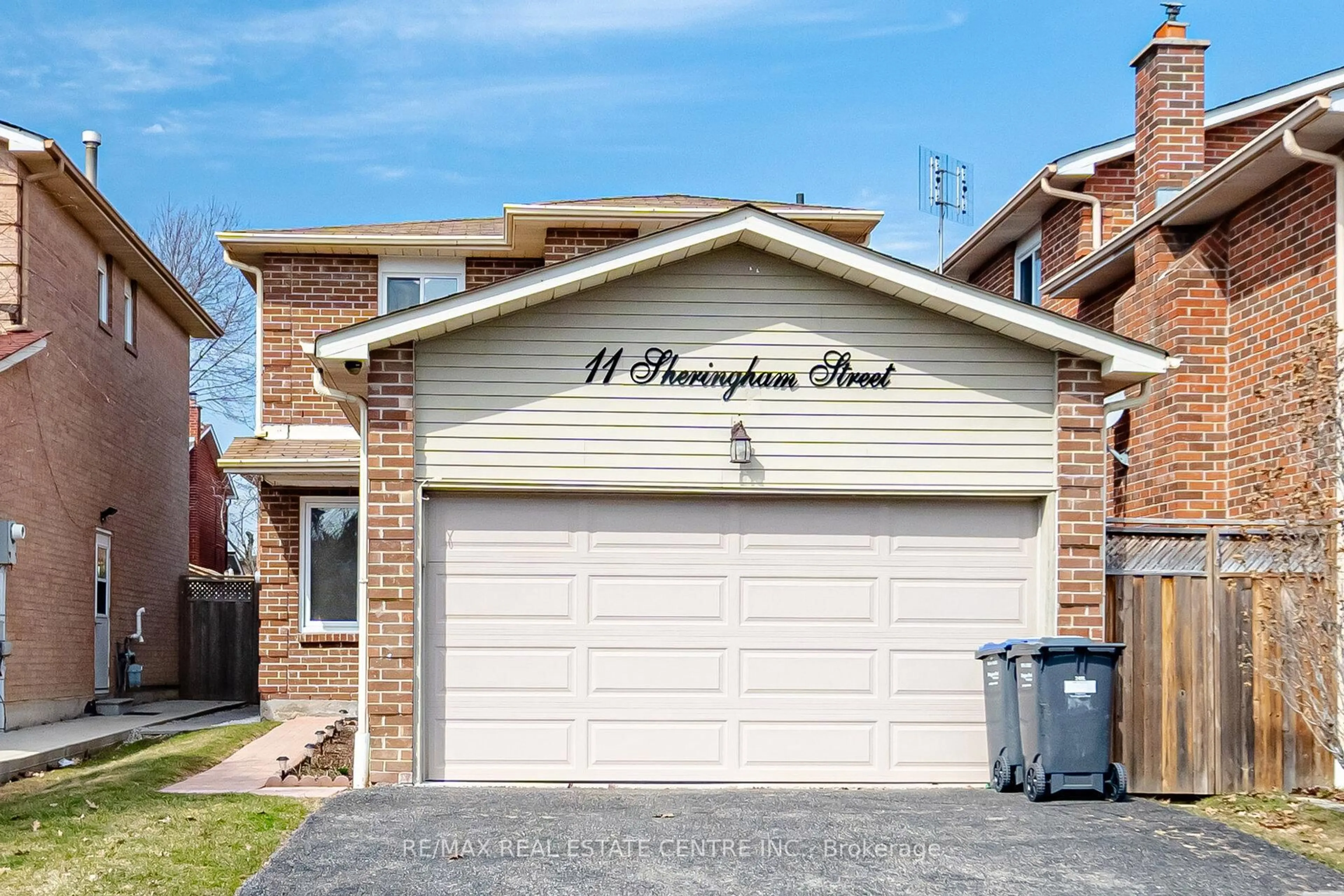 Unknown for 11 Sheringham St, Brampton Ontario L6Z 2P5
